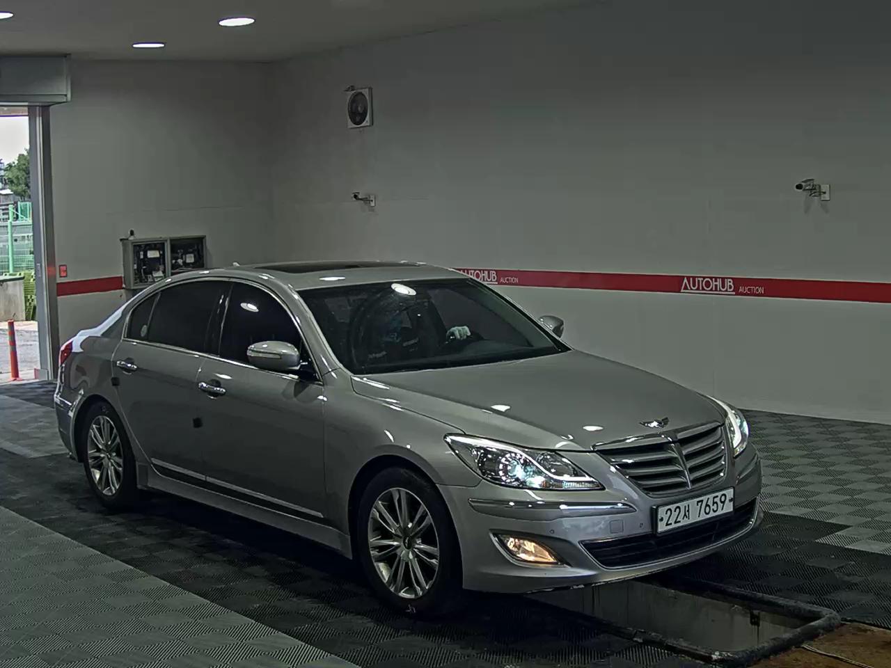 2012 - hyundai bh
