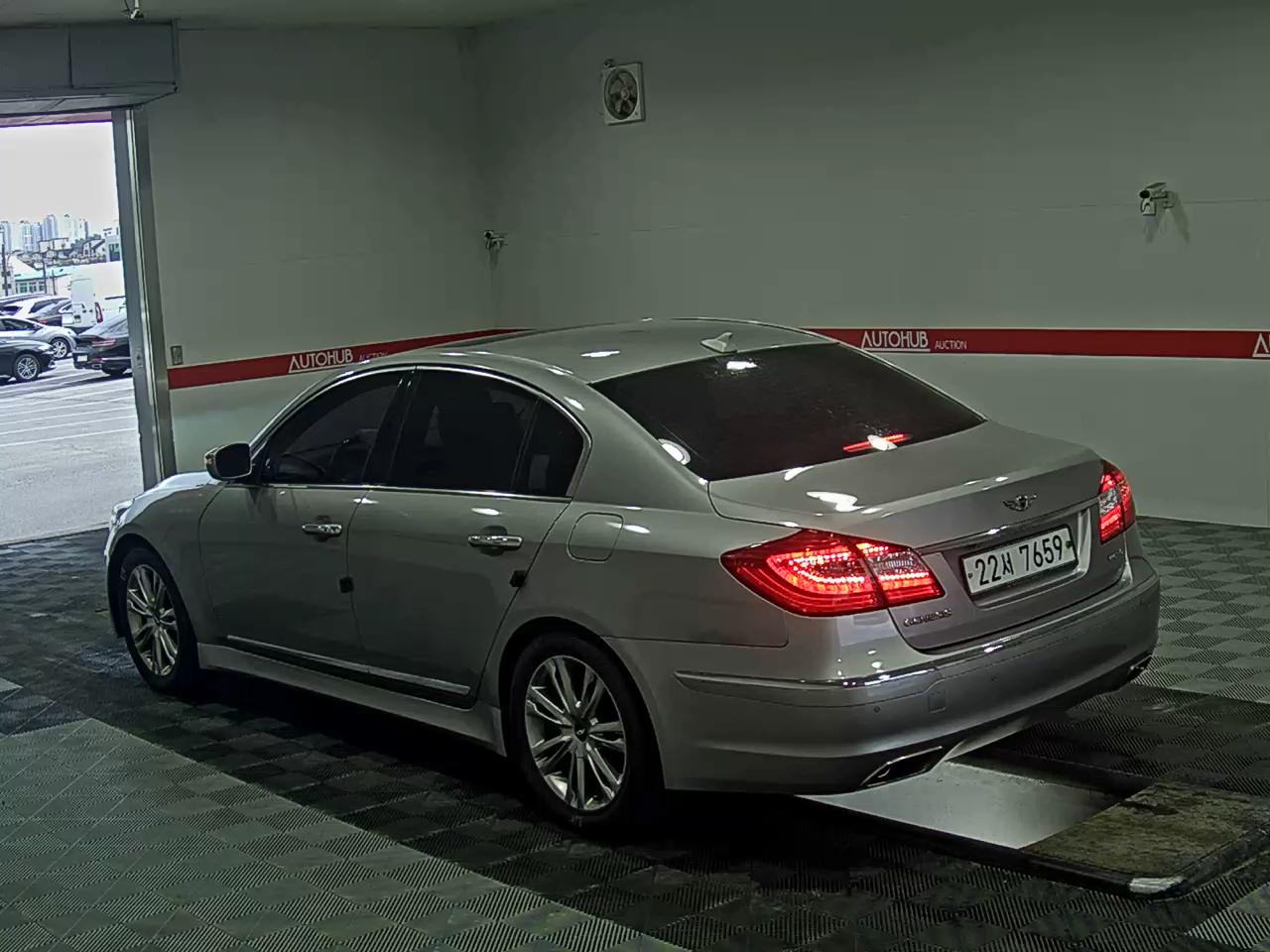 2012 - hyundai bh
