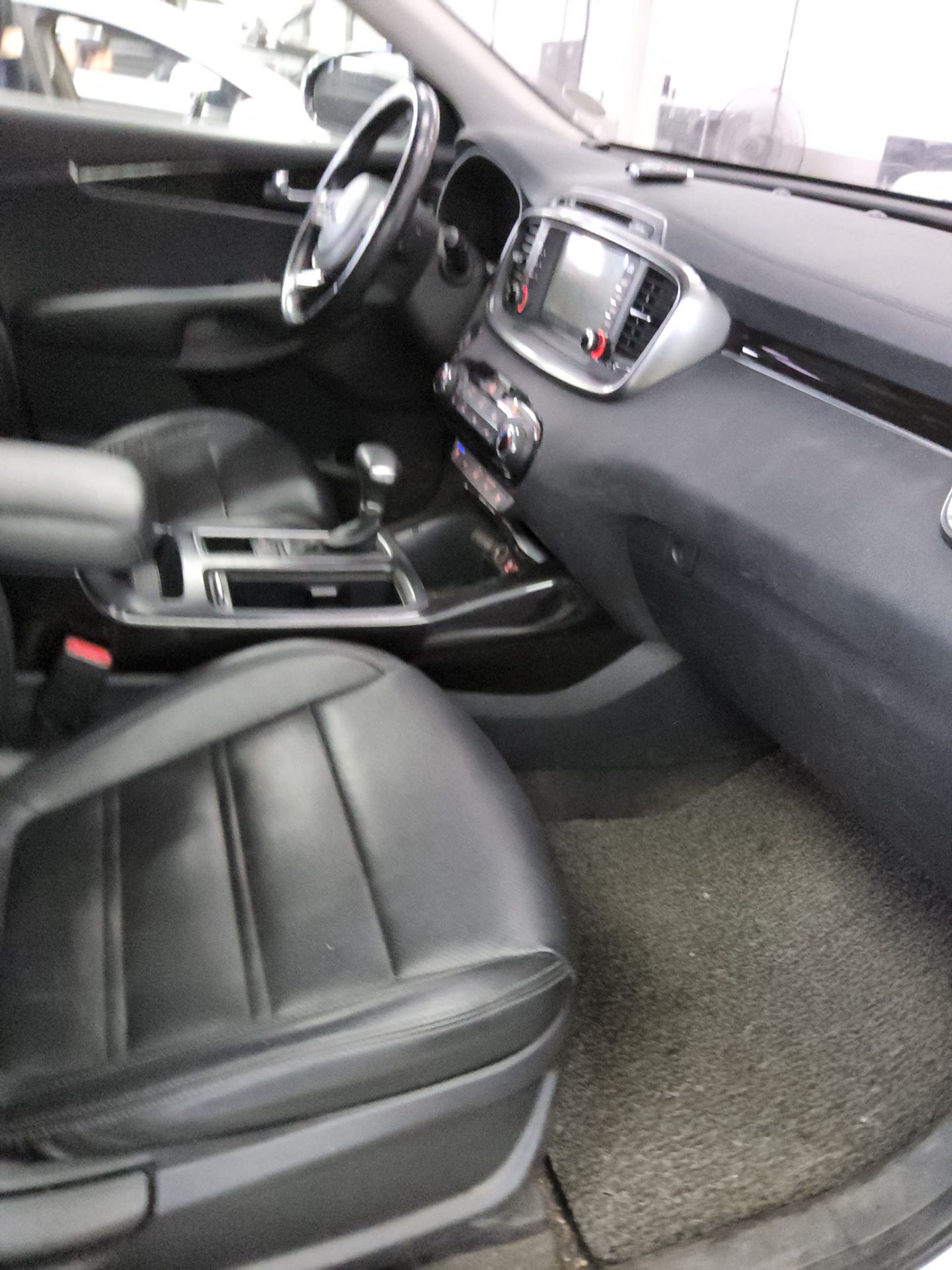 2019 - kia sorento