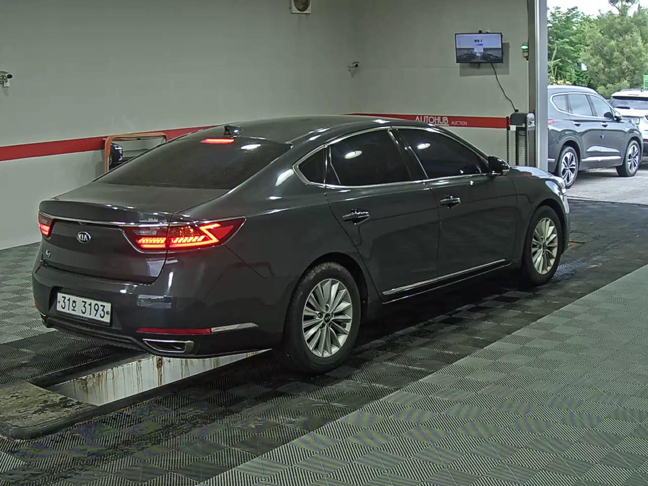 2018 - kia k7