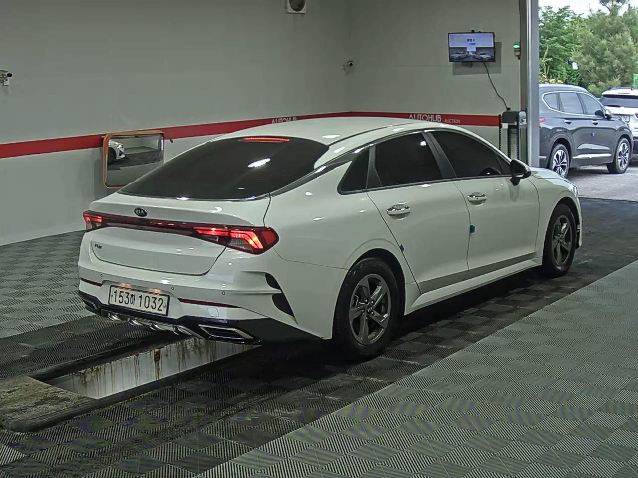 2021 - kia k5