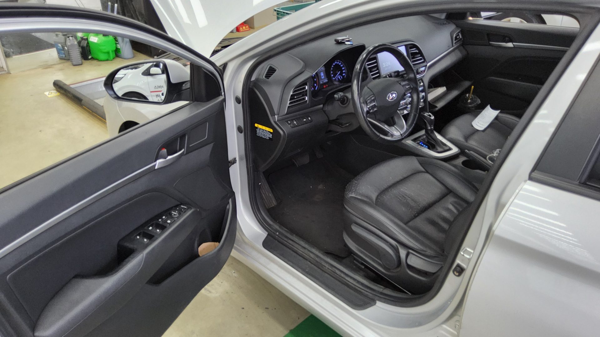 2019 - hyundai avante