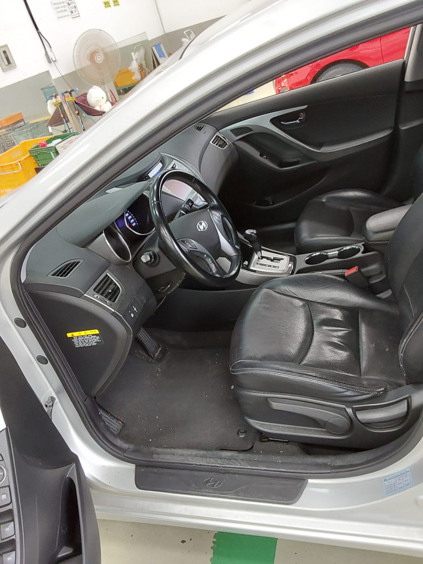 2011 - hyundai avante