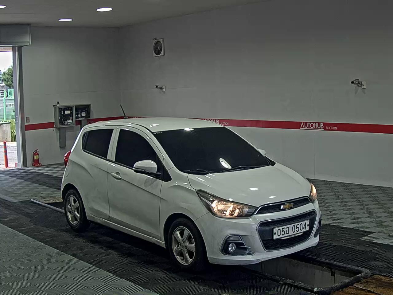 2016 - chevrolet spark