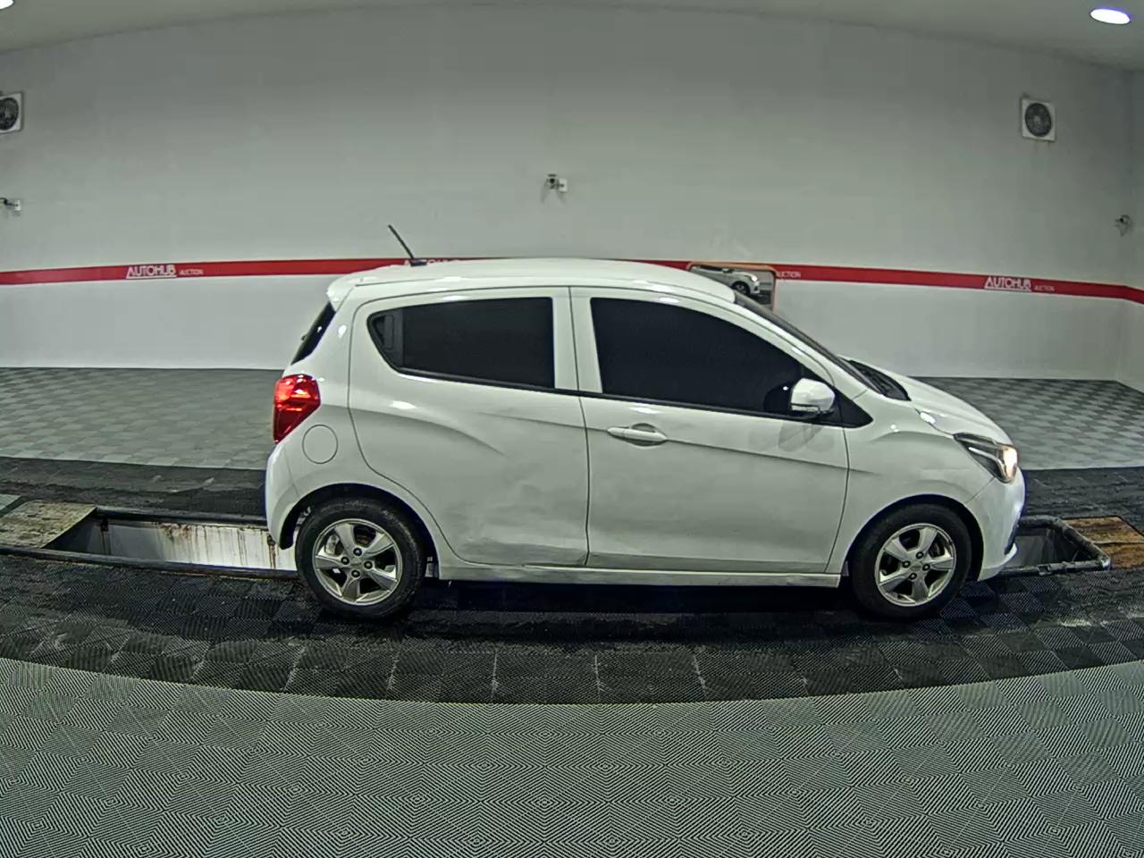 2016 - chevrolet spark