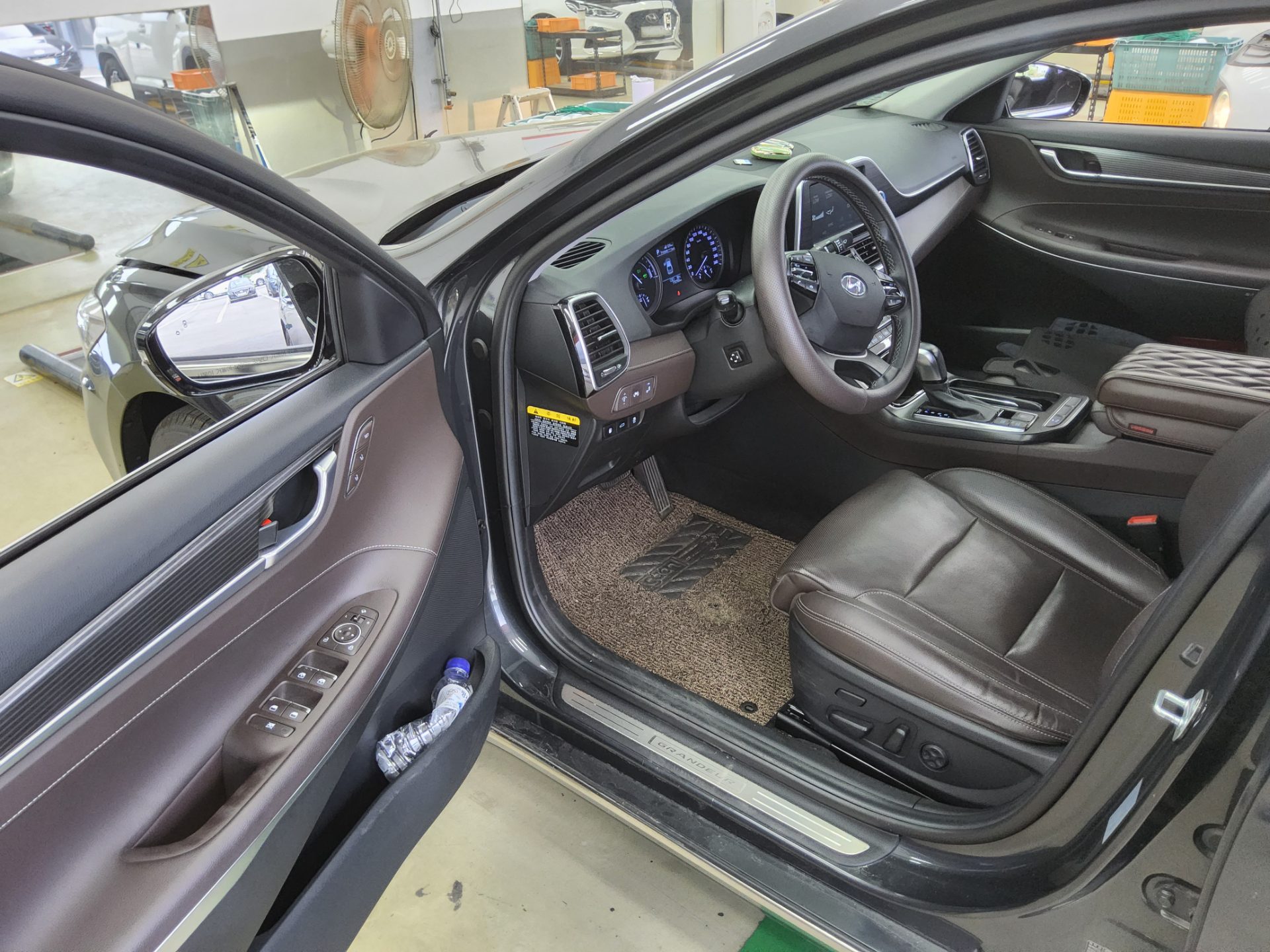 2018 - hyundai grandeur