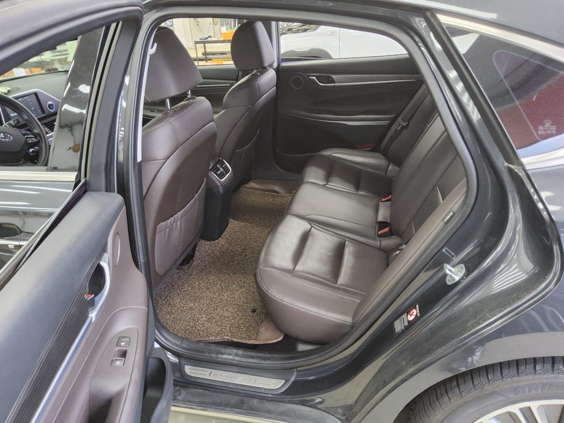 2018 - hyundai grandeur
