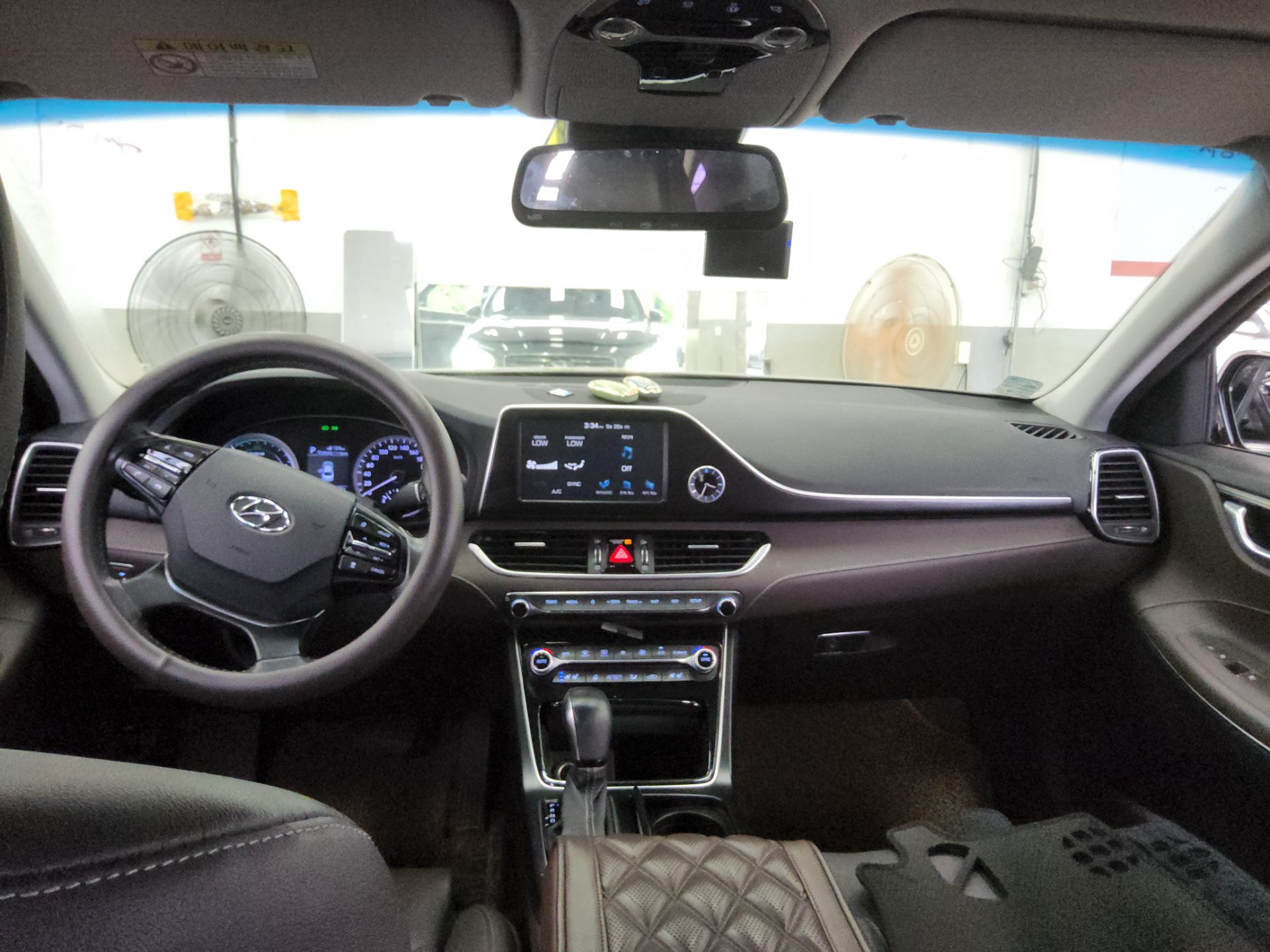 2018 - hyundai grandeur