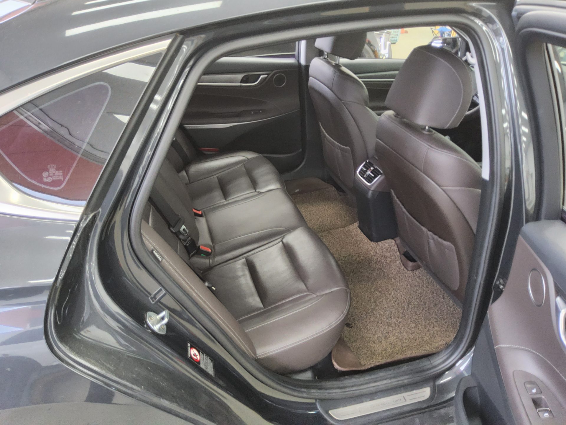 2018 - hyundai grandeur