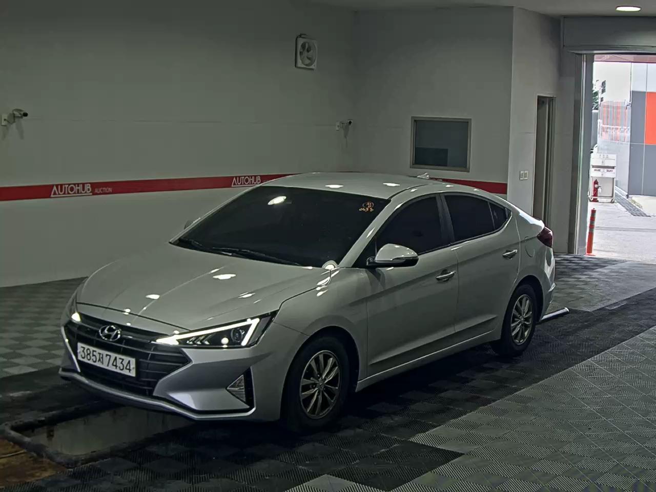 HYUNDAI AVANTE