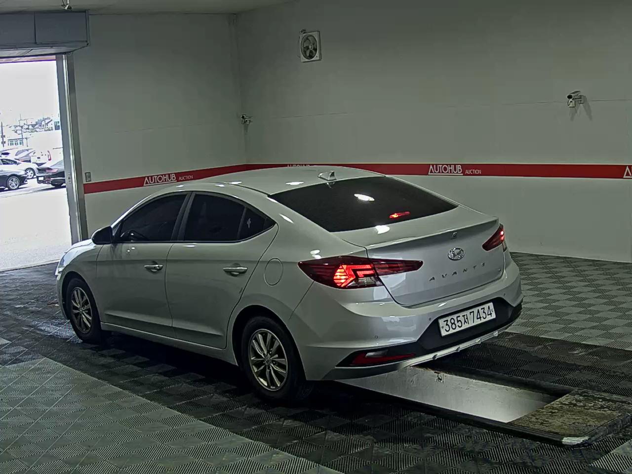 2019 - hyundai avante