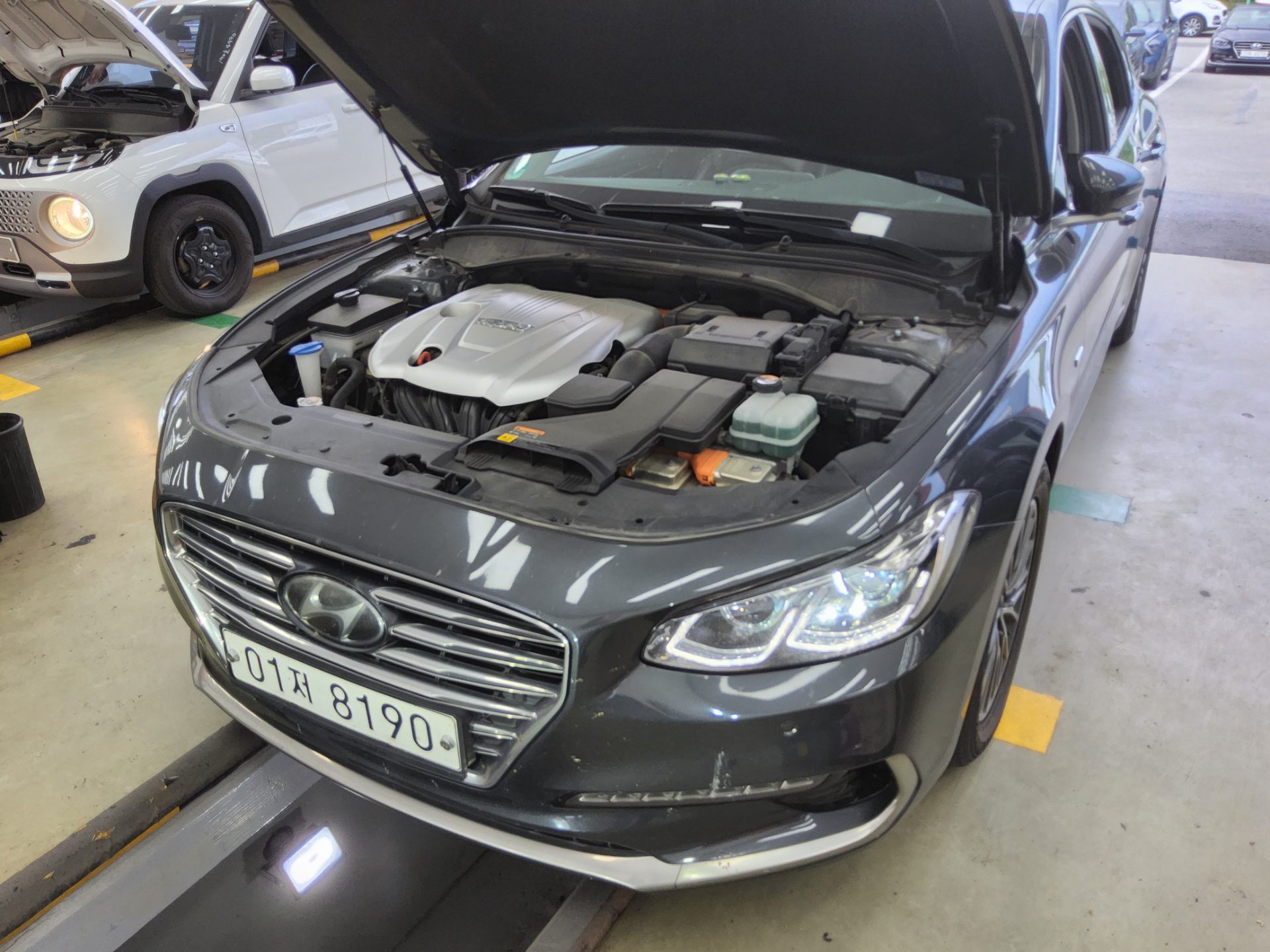 2018 - hyundai grandeur