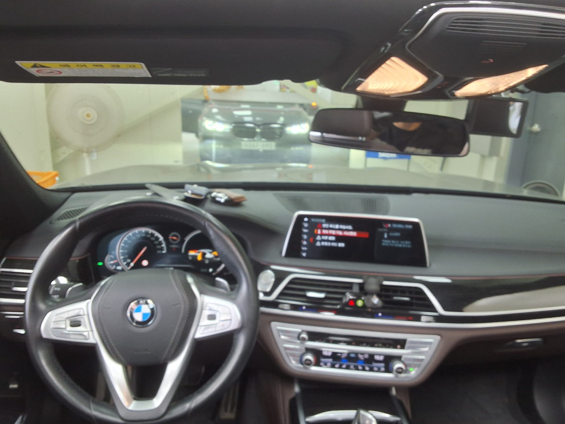 2018 - bmw m7
