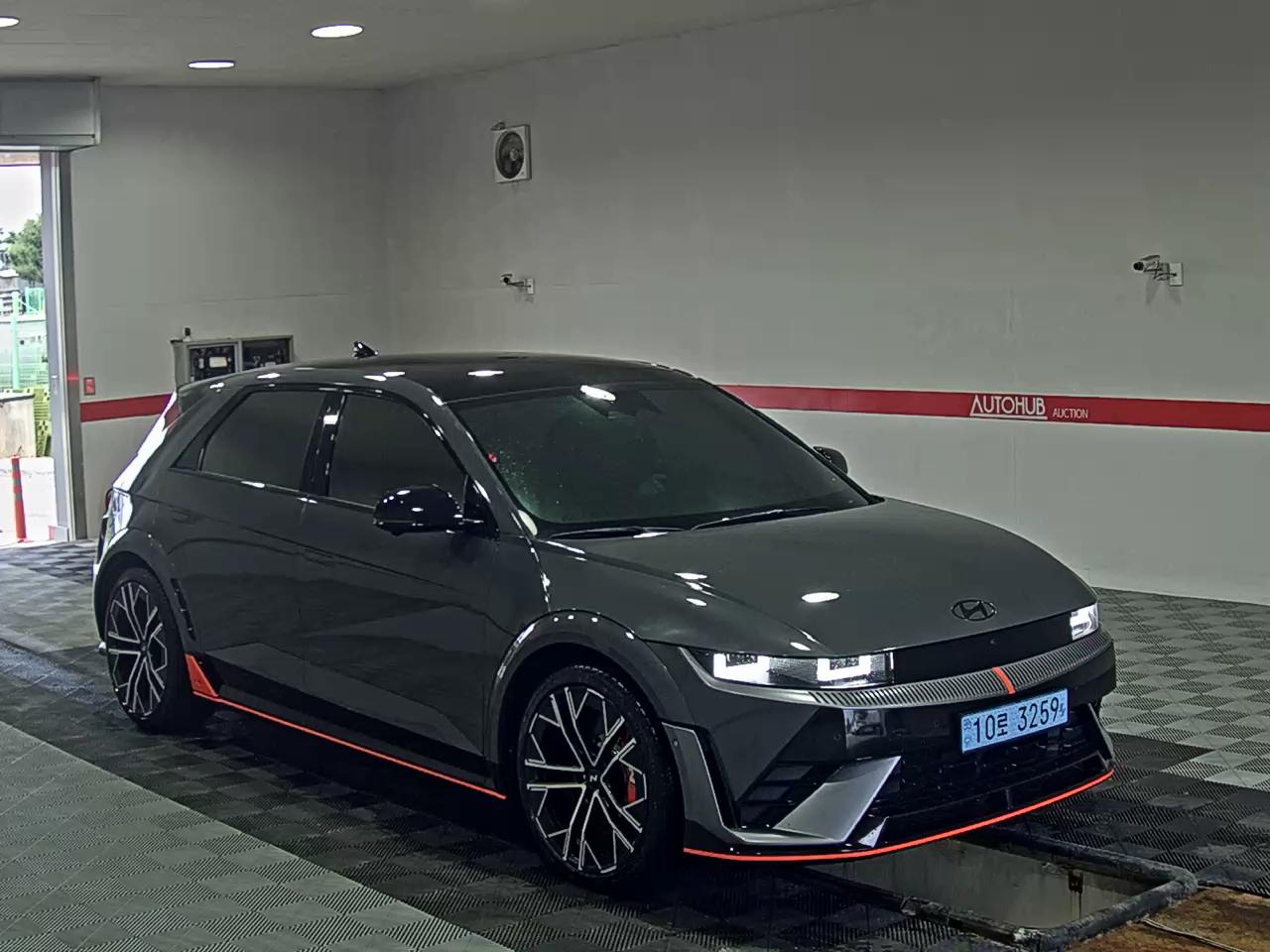 2025 - hyundai ioniq