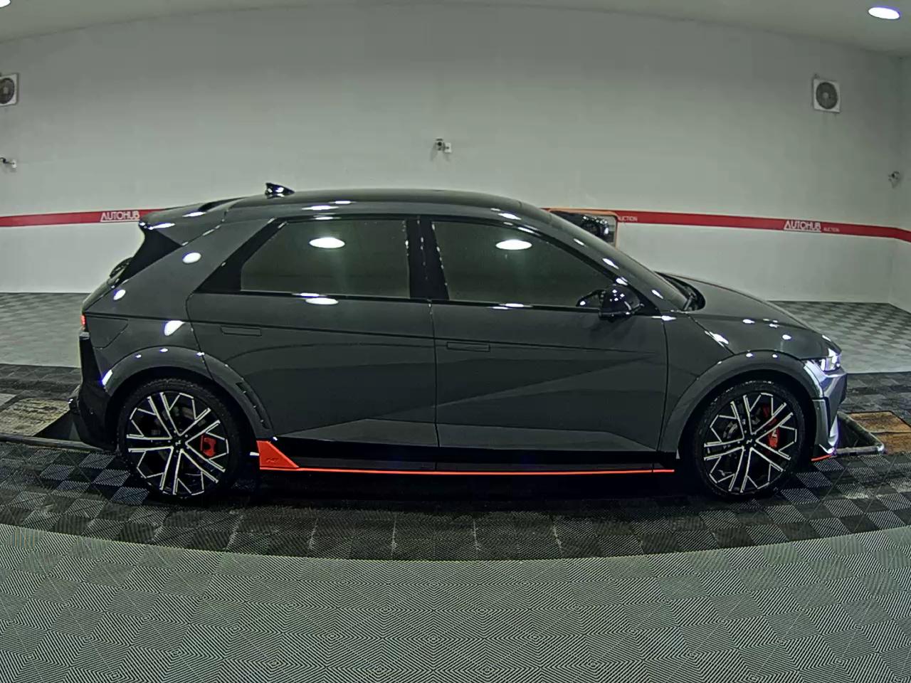 2025 - hyundai ioniq