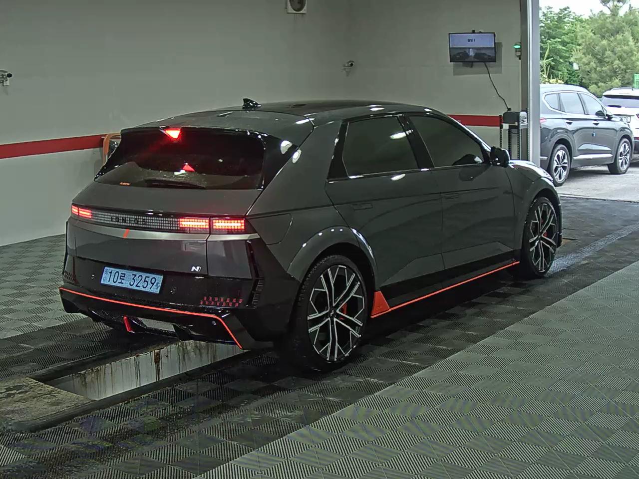 2025 - hyundai ioniq