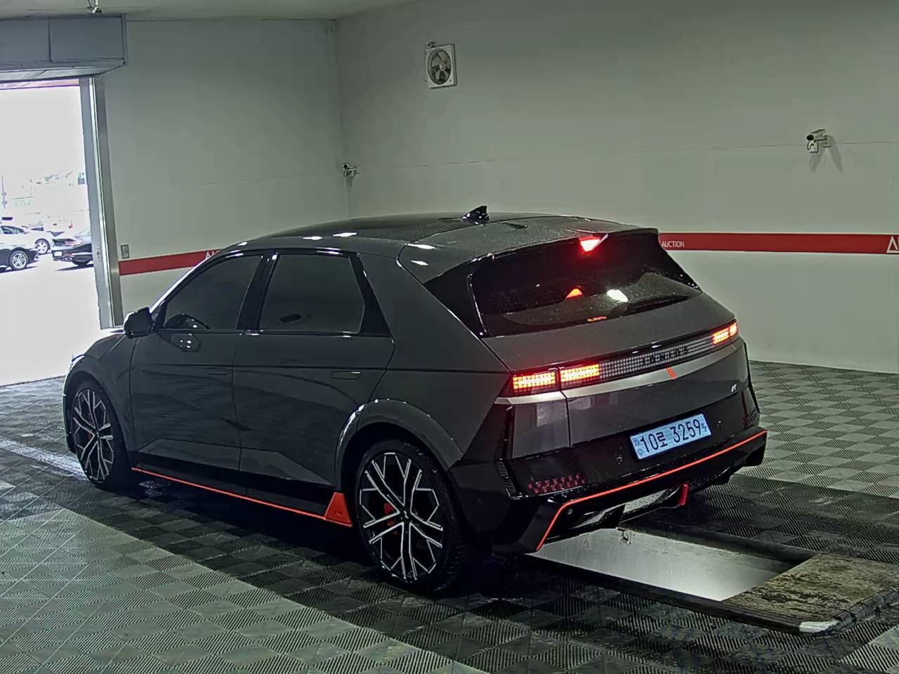 2025 - hyundai ioniq