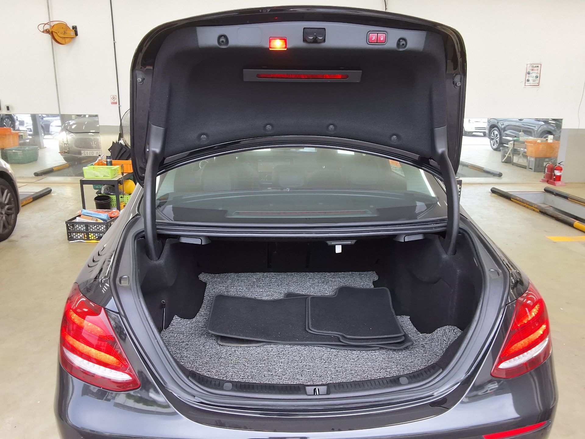 2017 - mercedes-benz e300