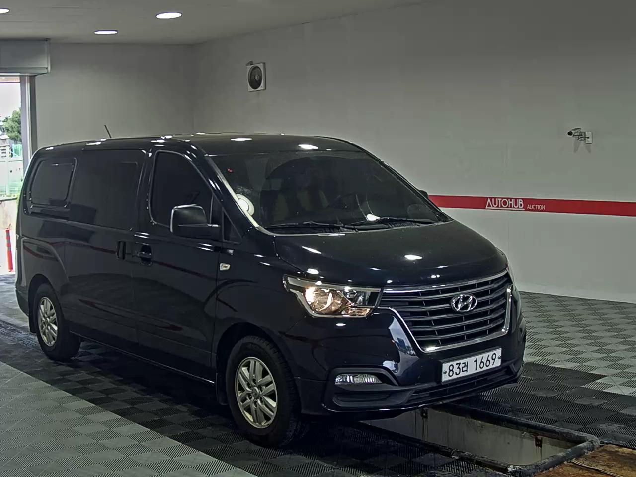 2020 - hyundai grand starex