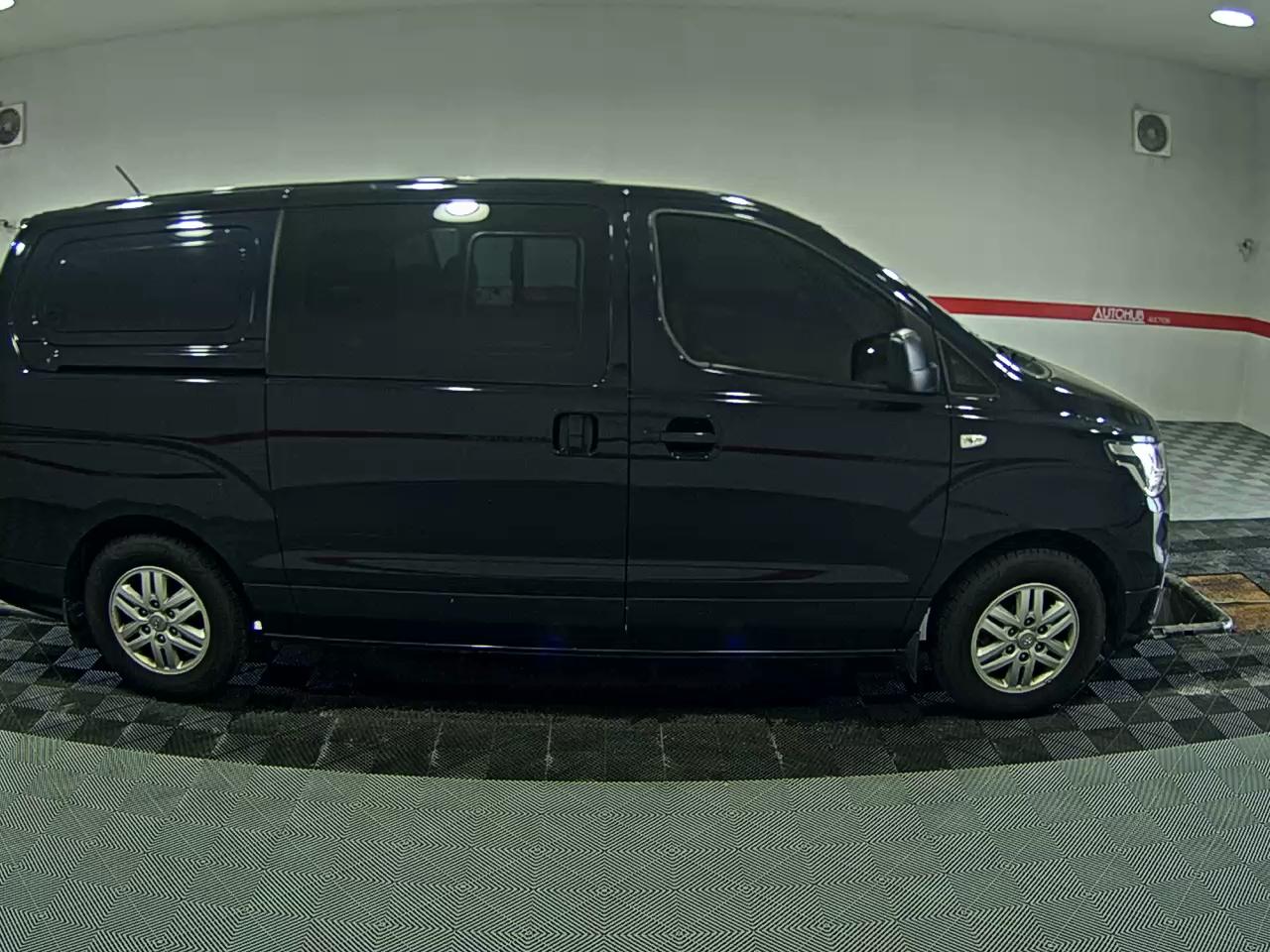 2020 - hyundai grand starex
