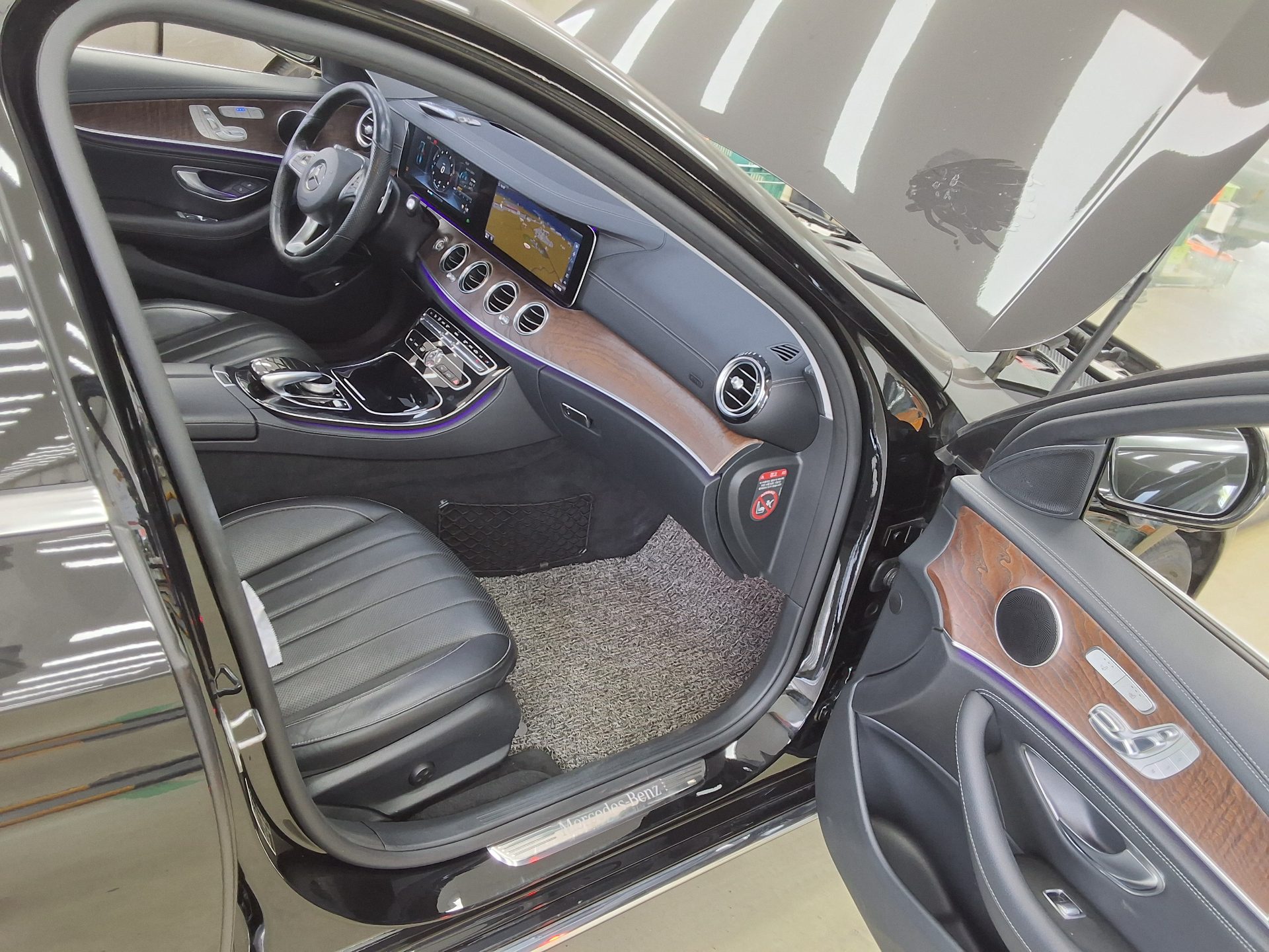 2017 - mercedes-benz e300