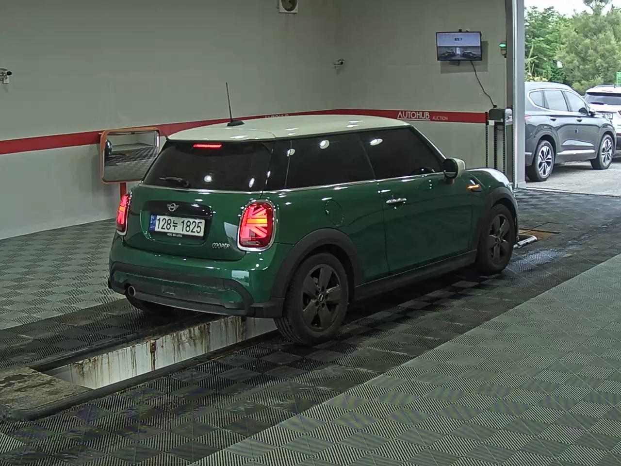 2022 - mini cooper