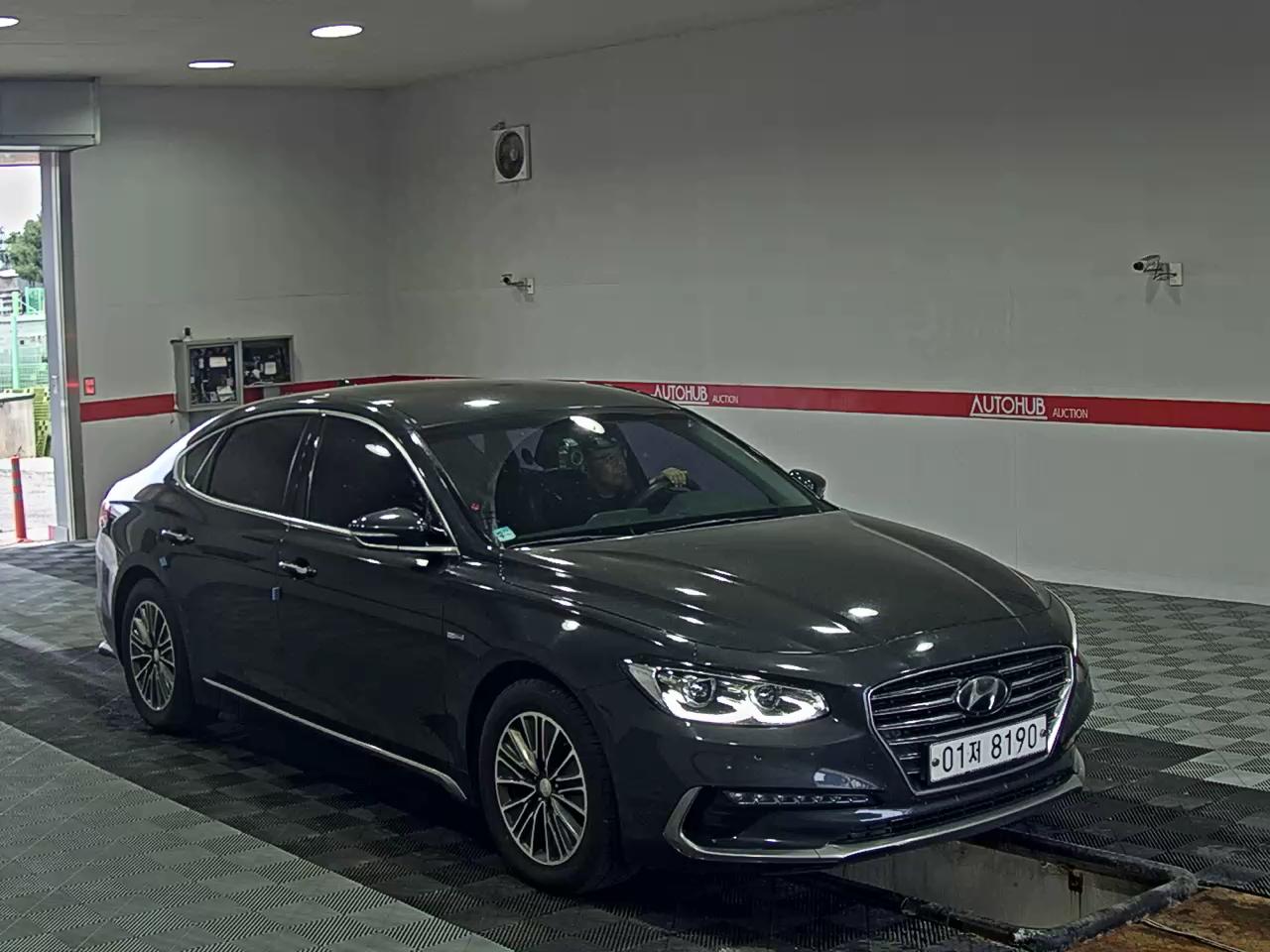 2018 - hyundai grandeur