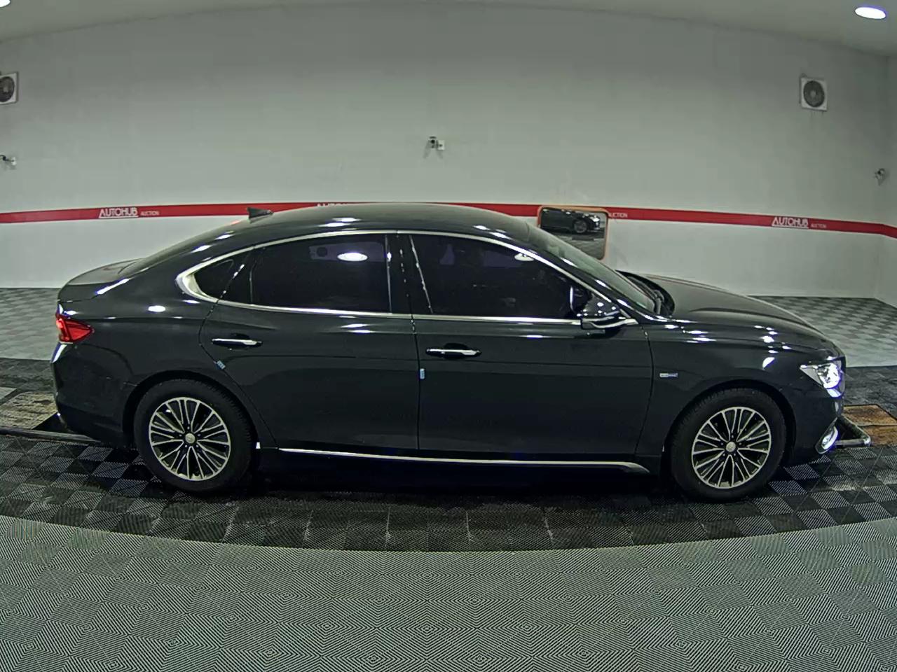 2018 - hyundai grandeur