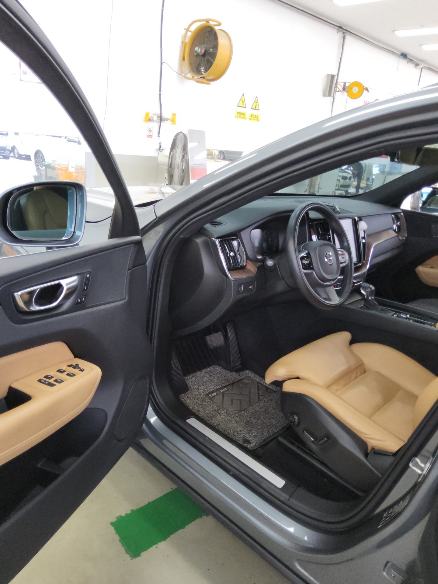2020 - volvo xc60
