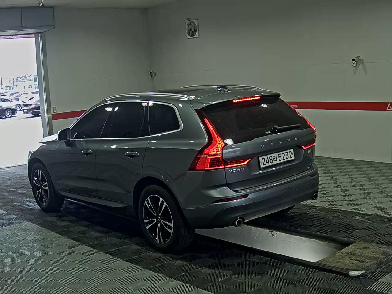 2020 - volvo xc60