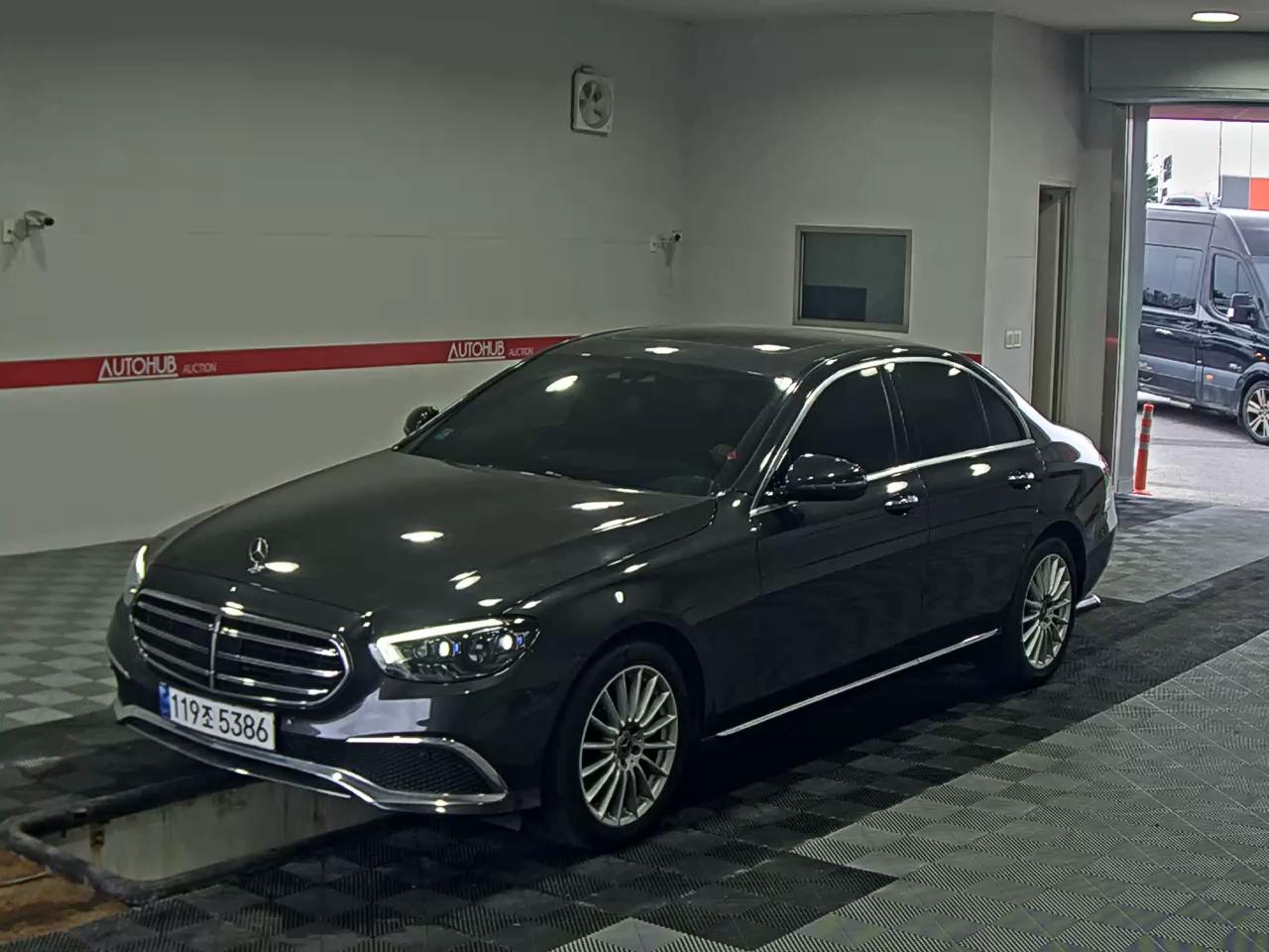 MERCEDES-BENZ CLASS (5TH GEN) E250
