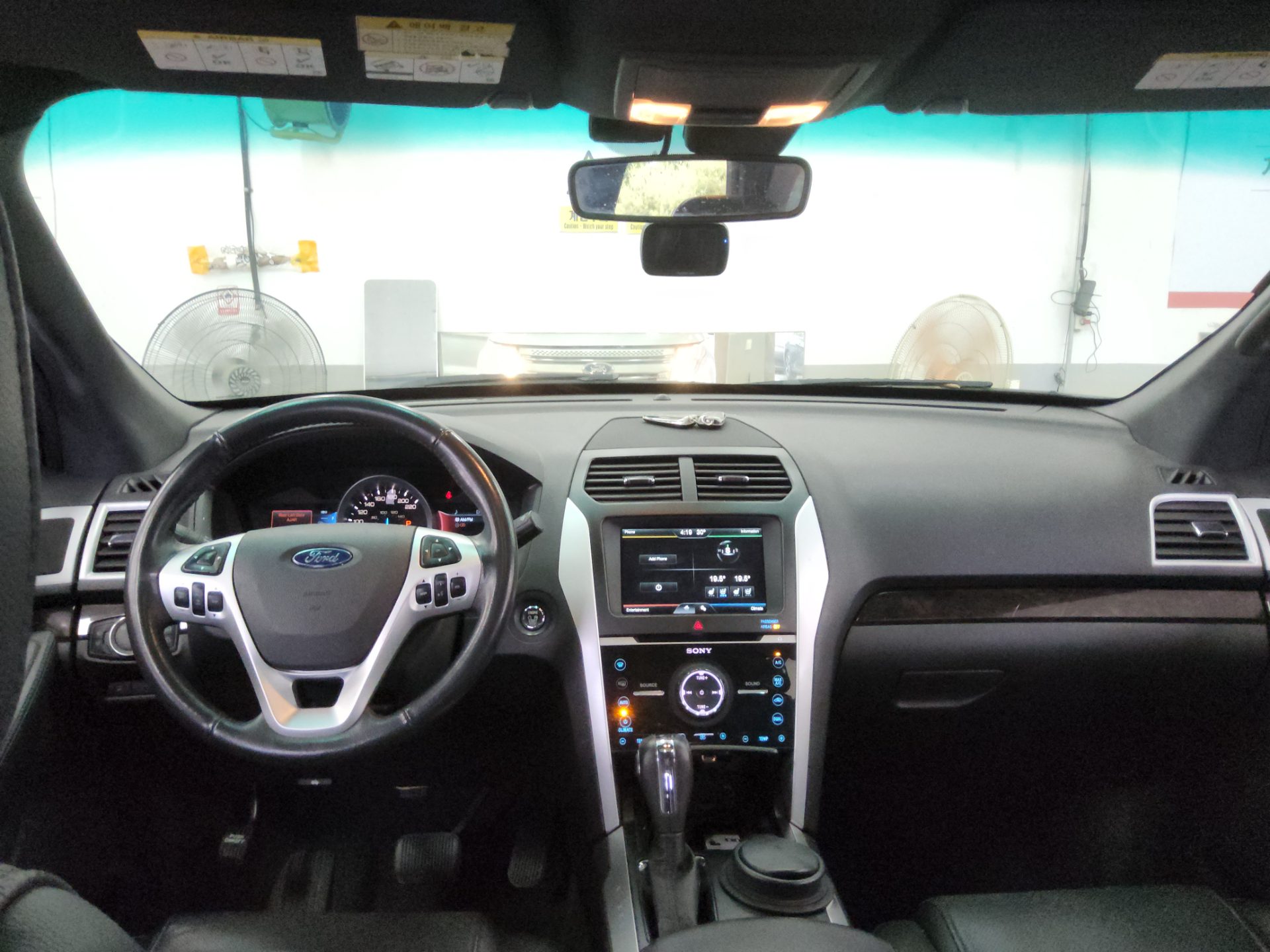 2011 - ford explorer