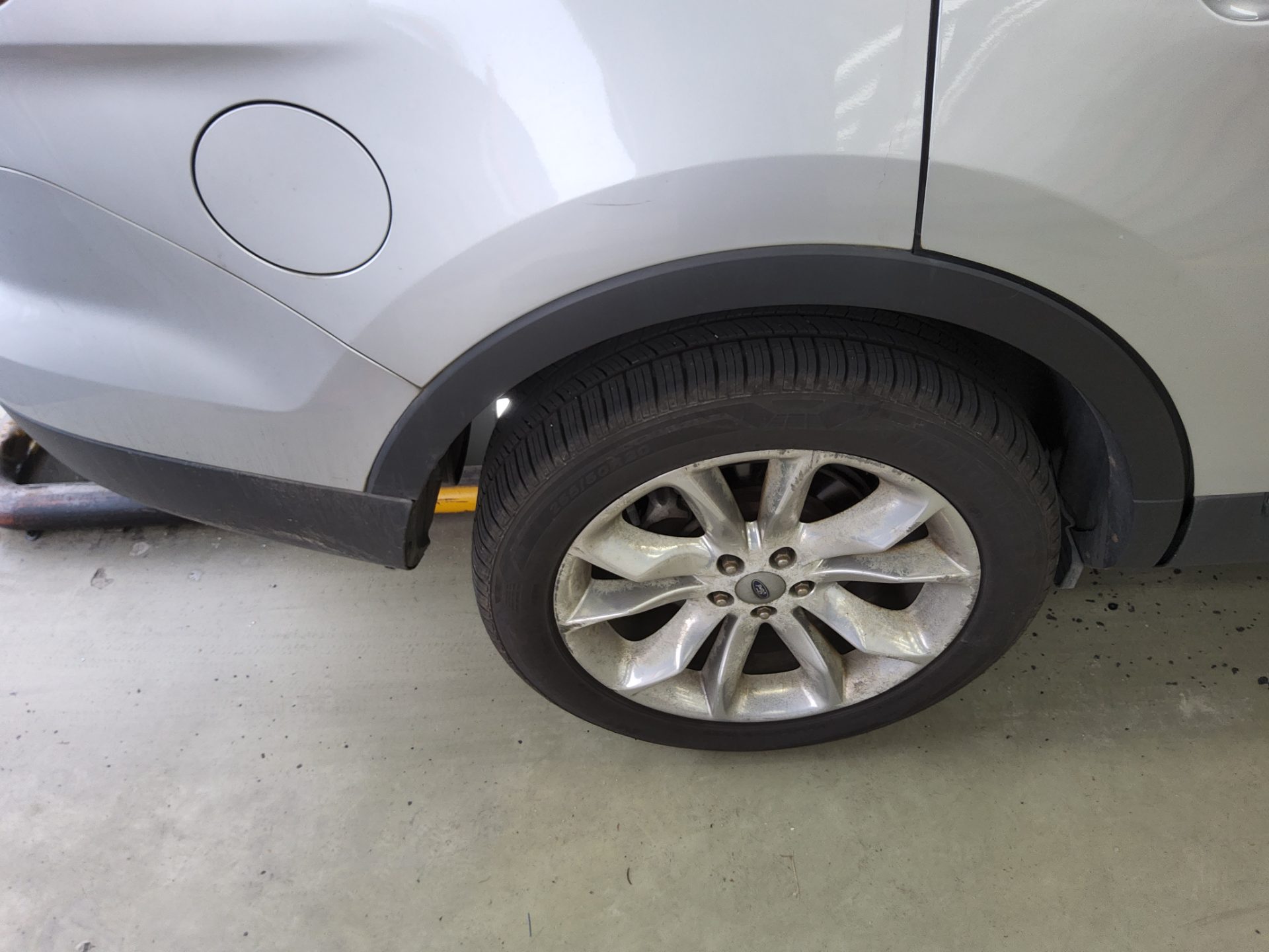2011 - ford explorer