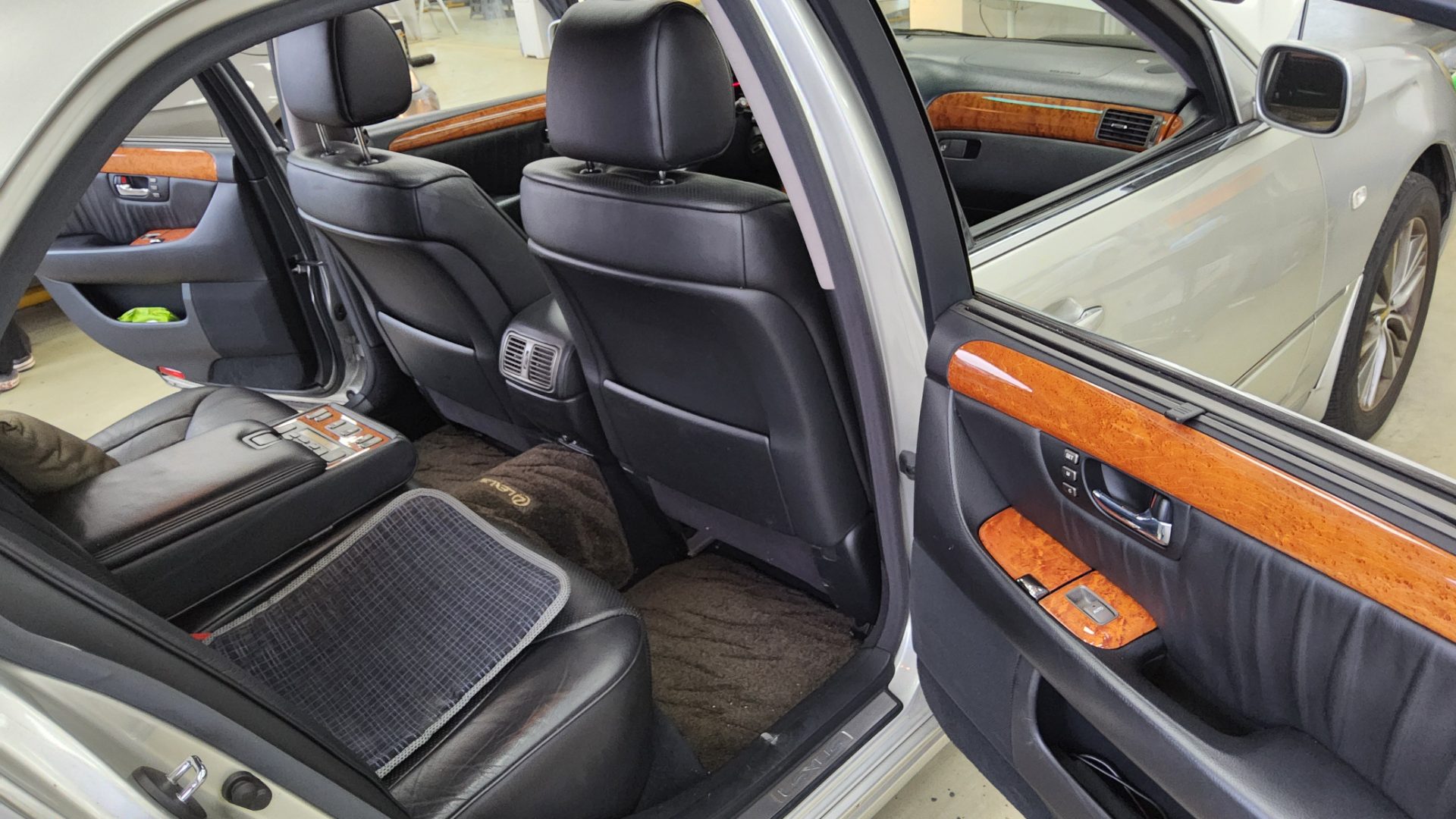 2003 - lexus ls