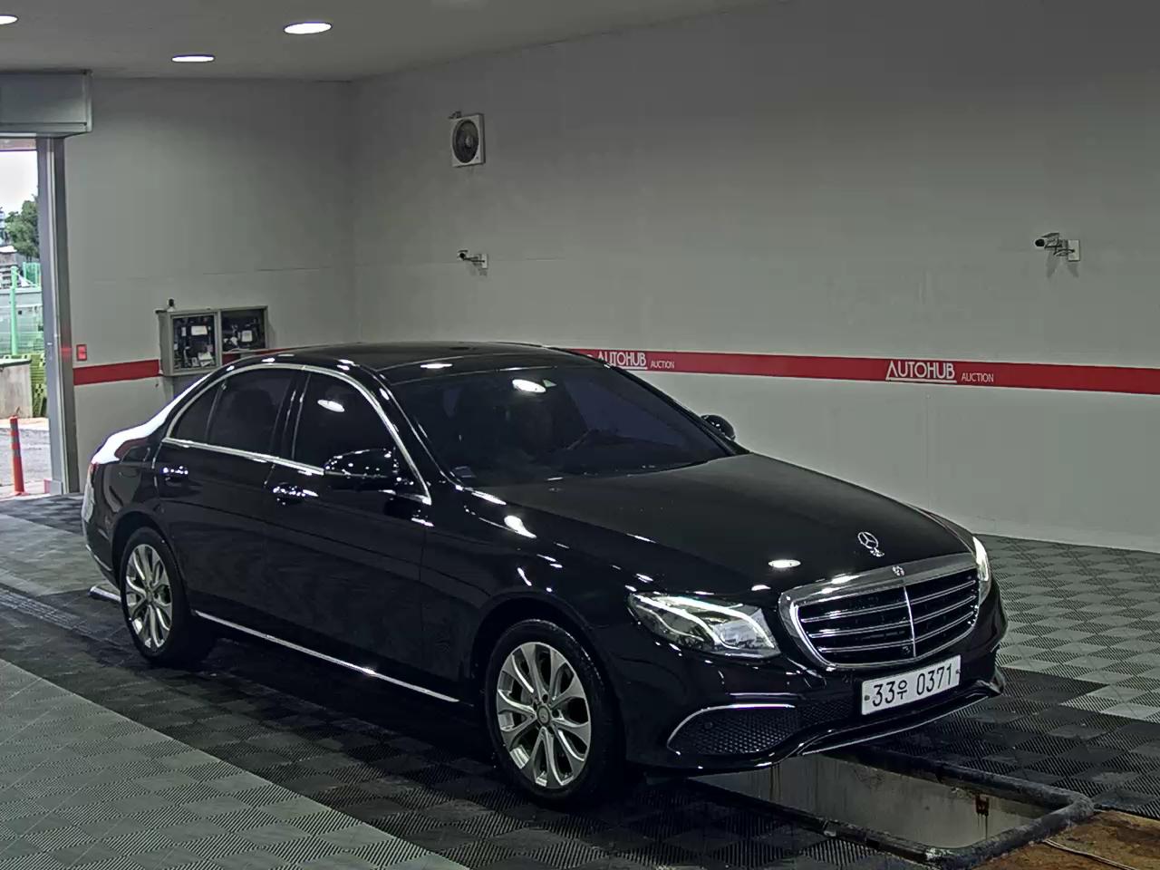 2017 - mercedes-benz e300