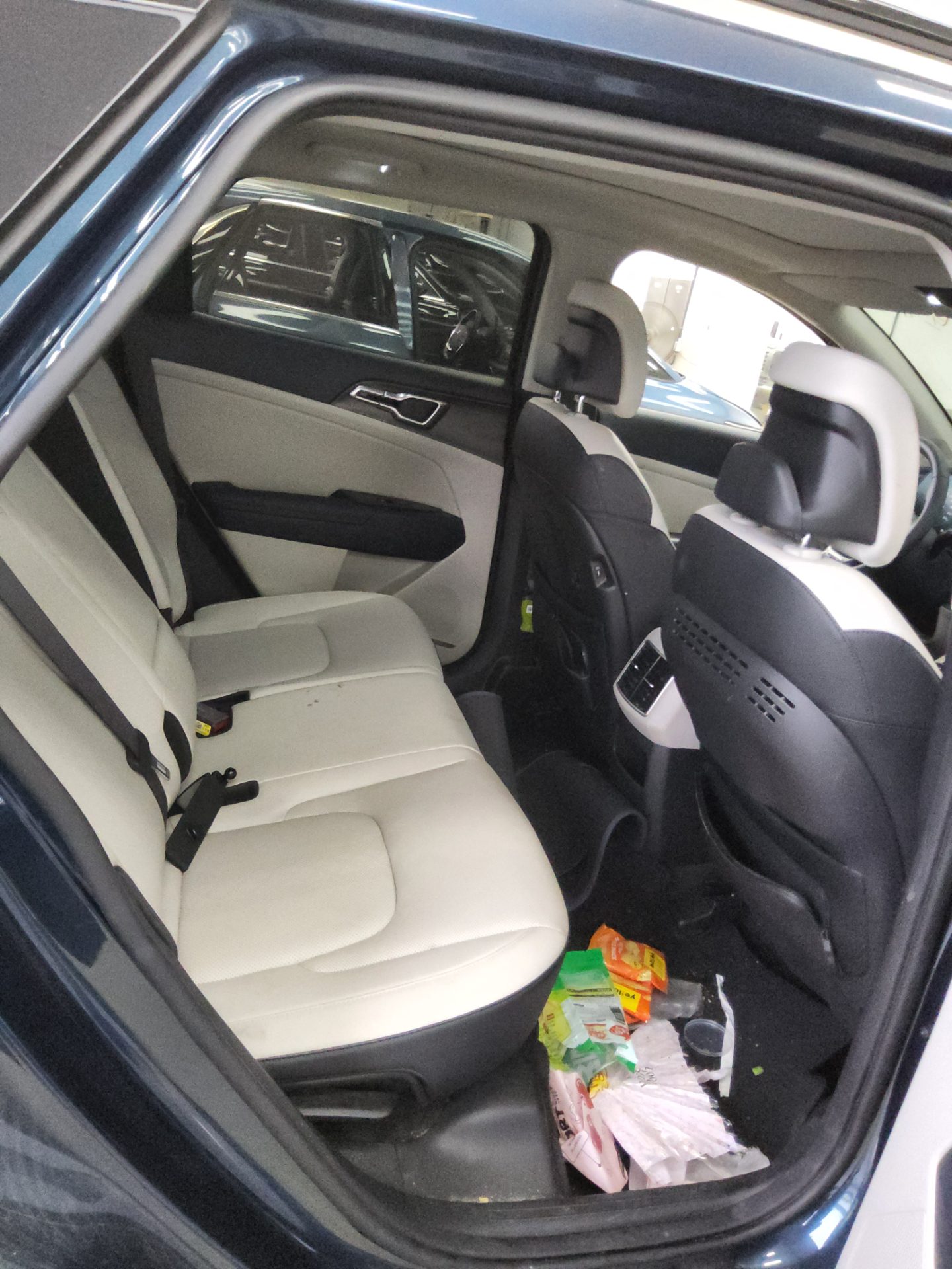 2024 - kia sportage