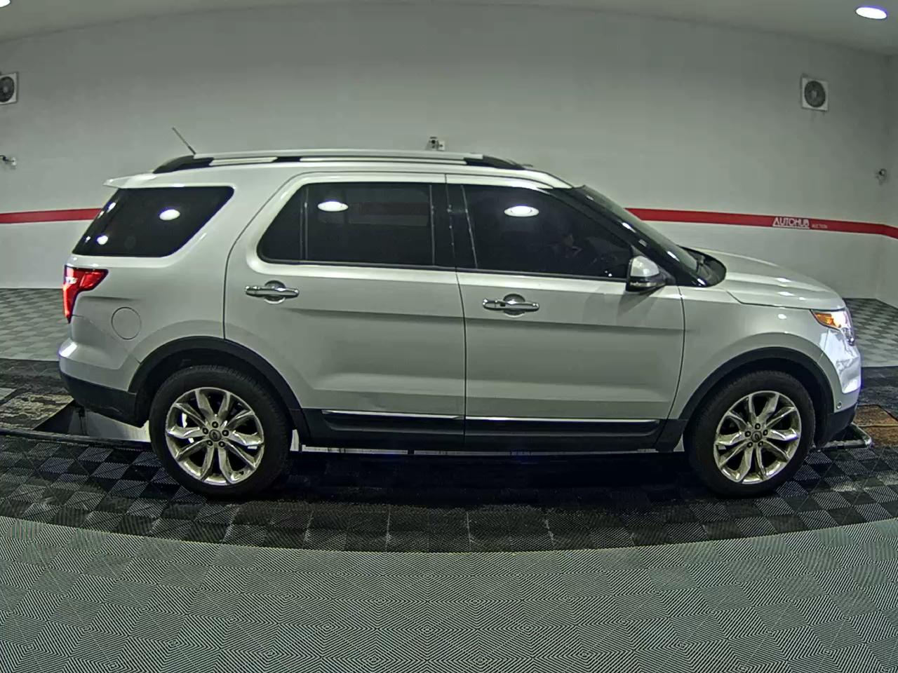 2011 - ford explorer
