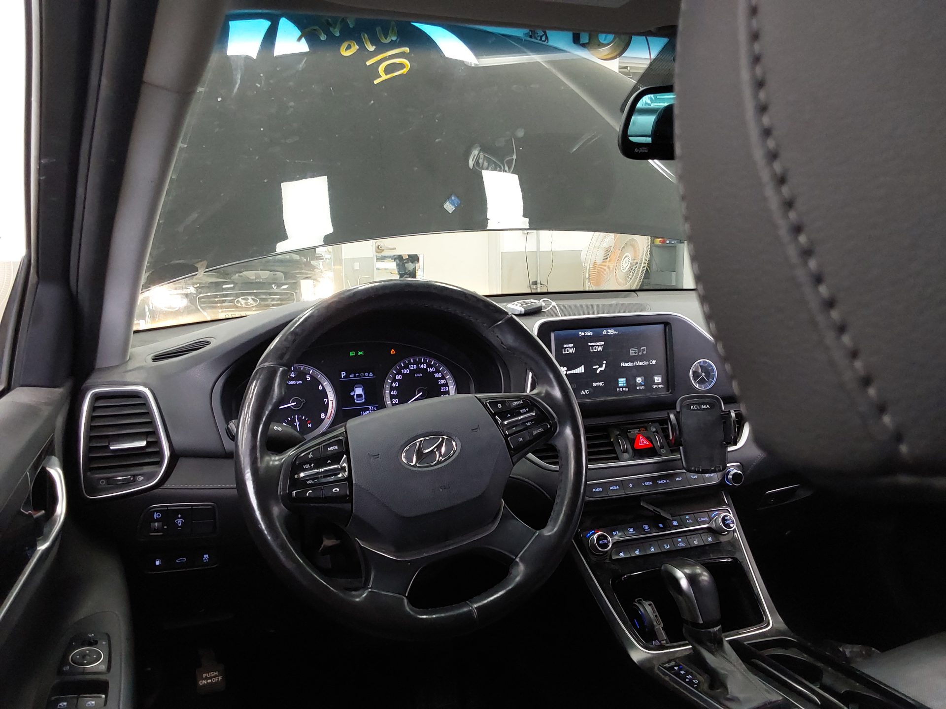 2018 - hyundai grandeur