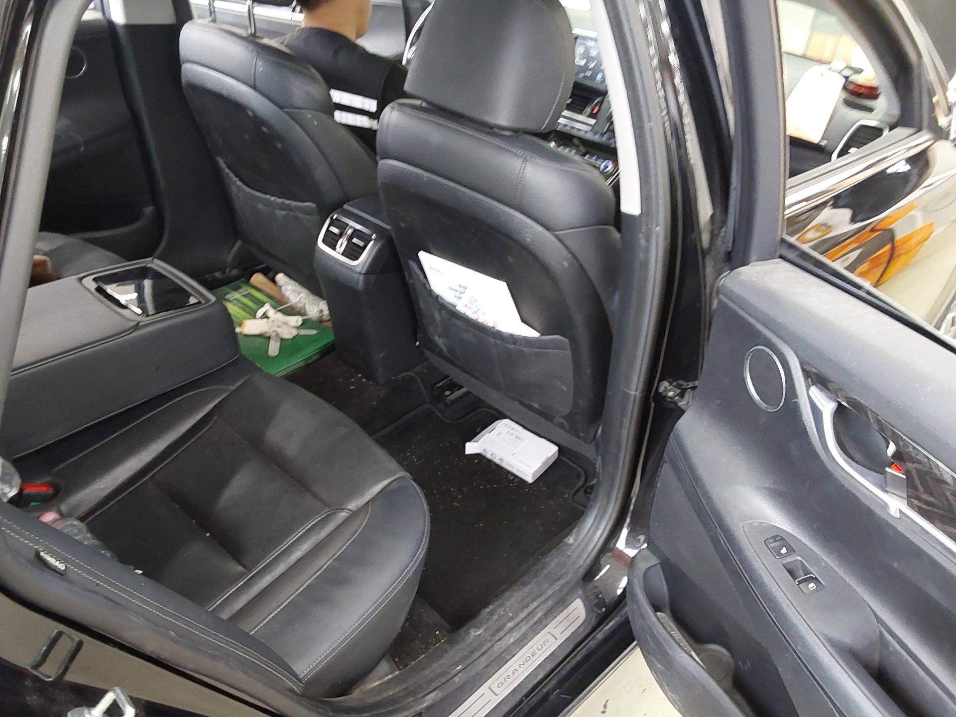 2018 - hyundai grandeur