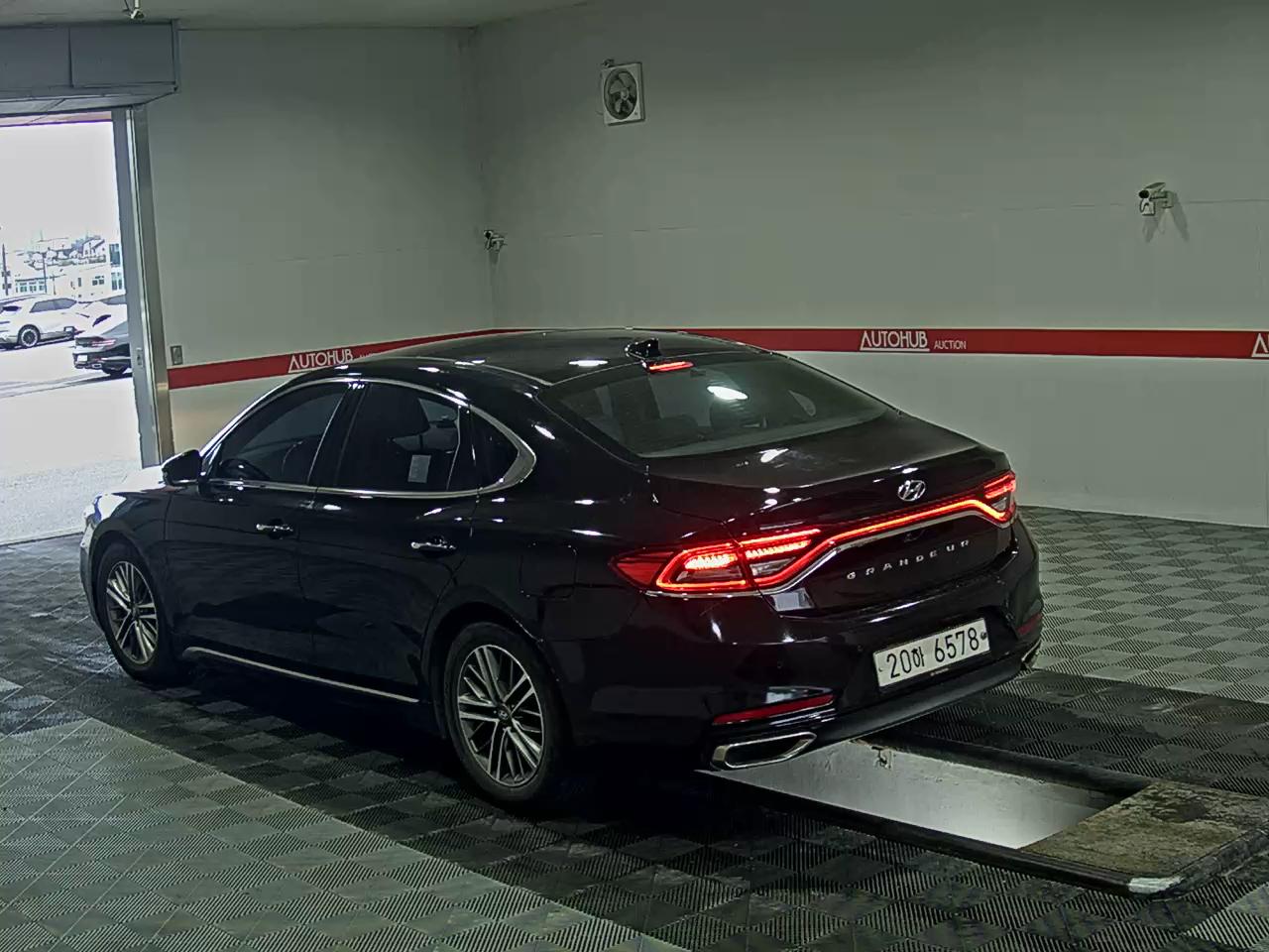 2018 - hyundai grandeur