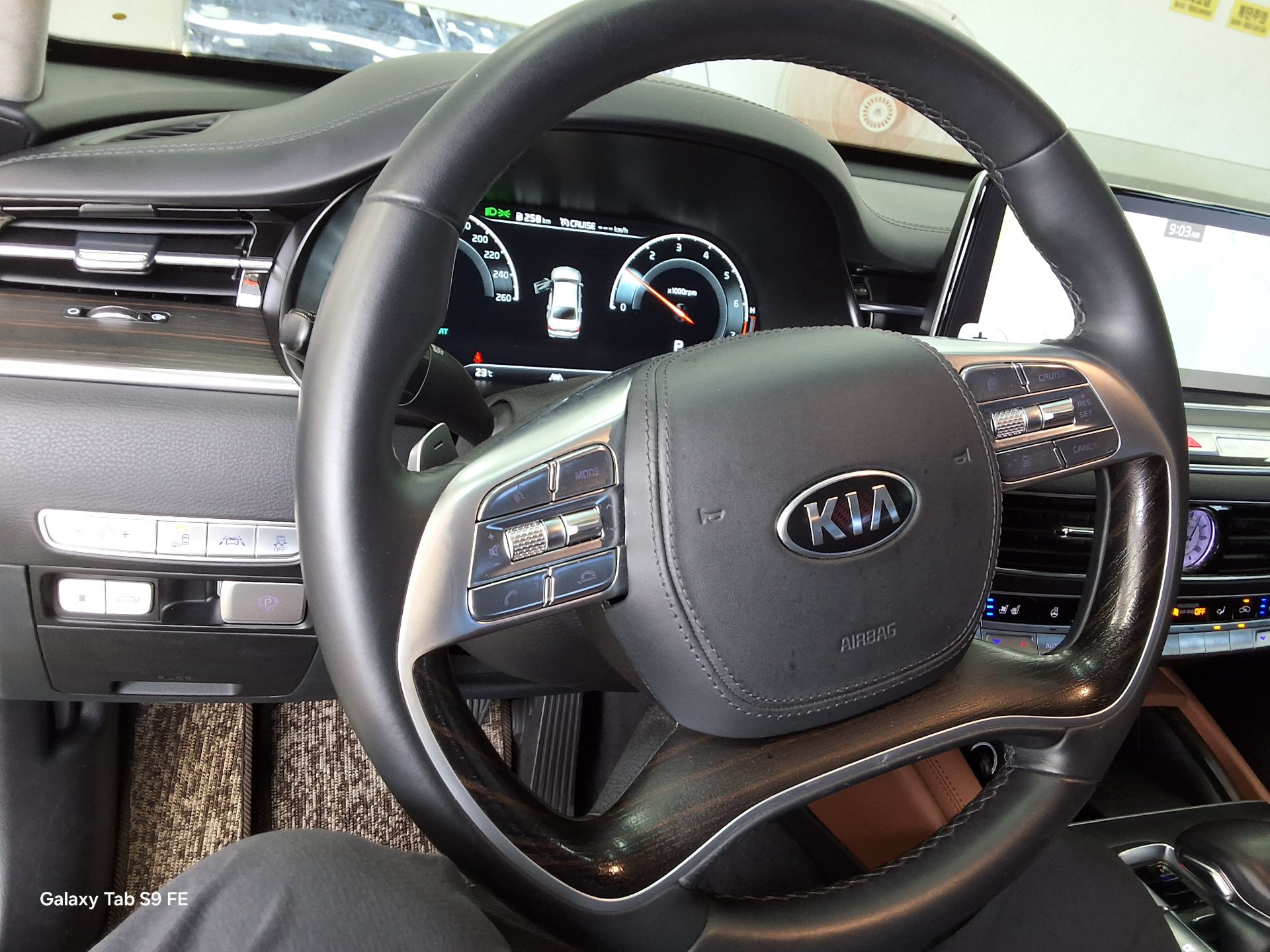 2020 - kia k9