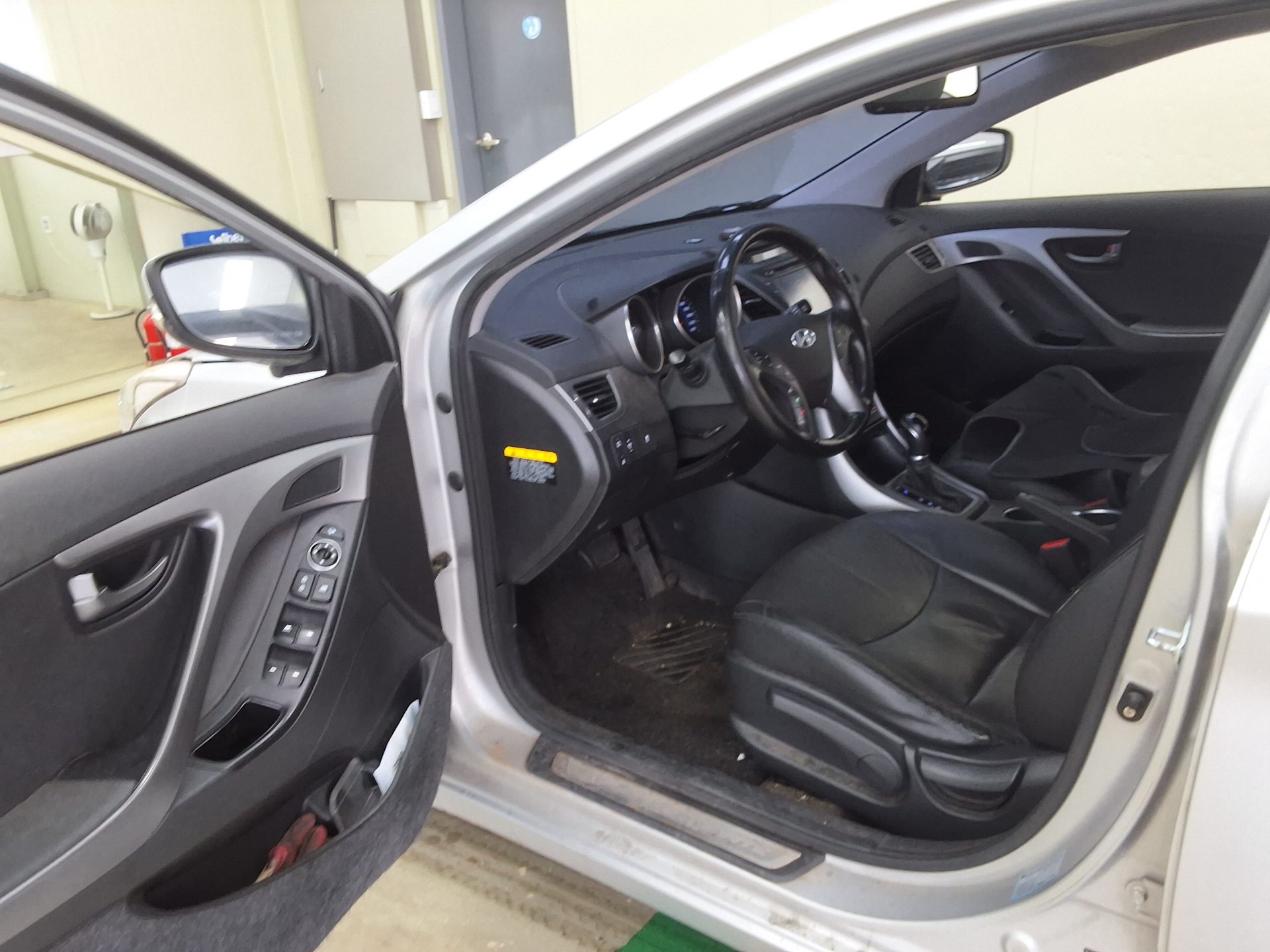2016 - hyundai avante