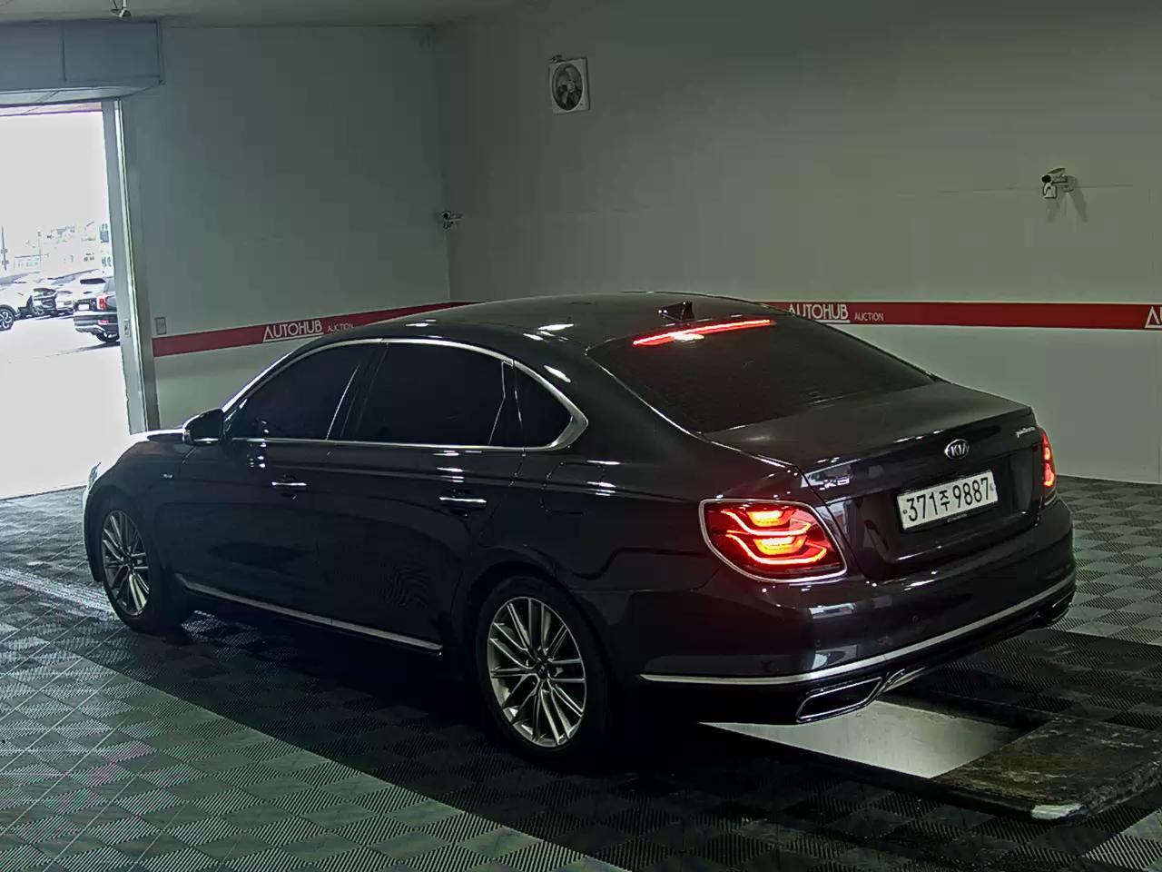 2020 - kia k9