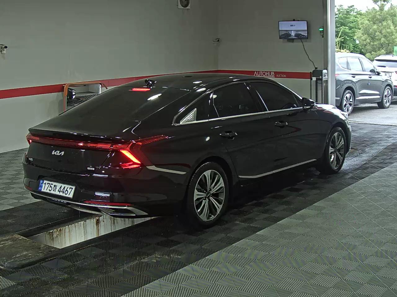 2023 - kia k8