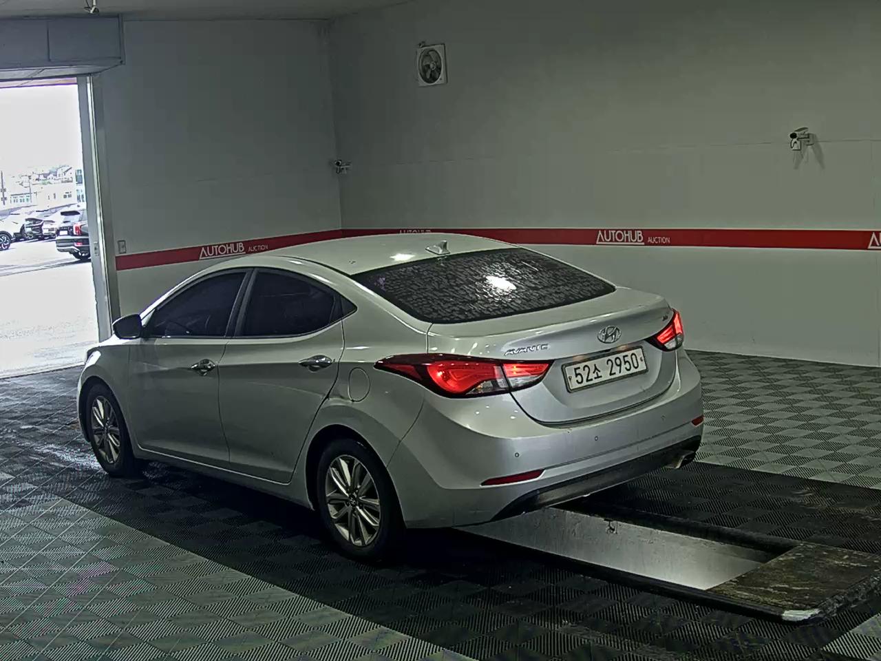 2016 - hyundai avante