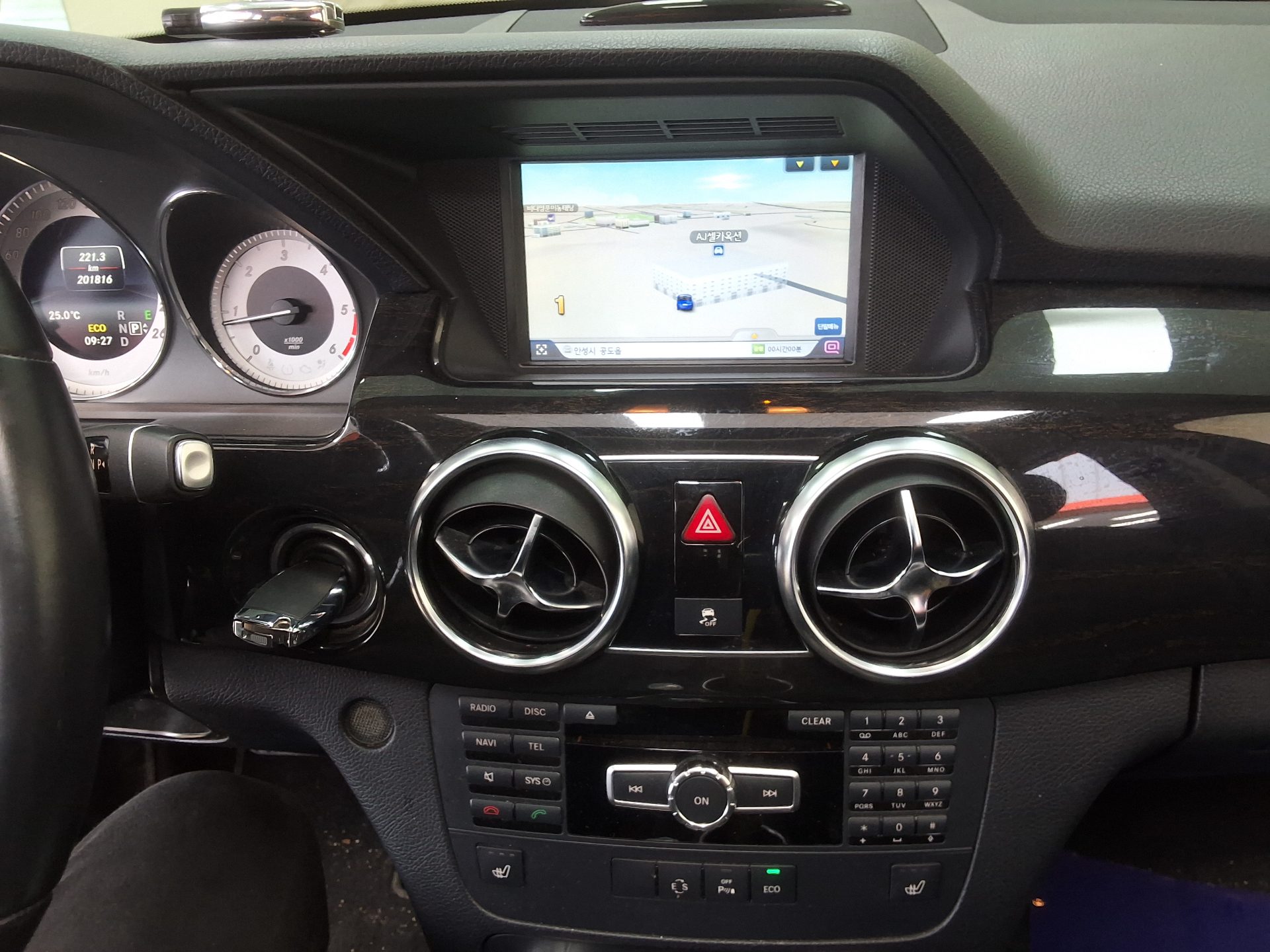 2014 - mercedes-benz glk220