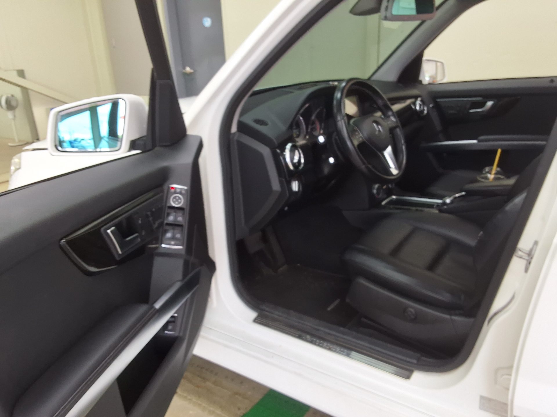 2014 - mercedes-benz glk220