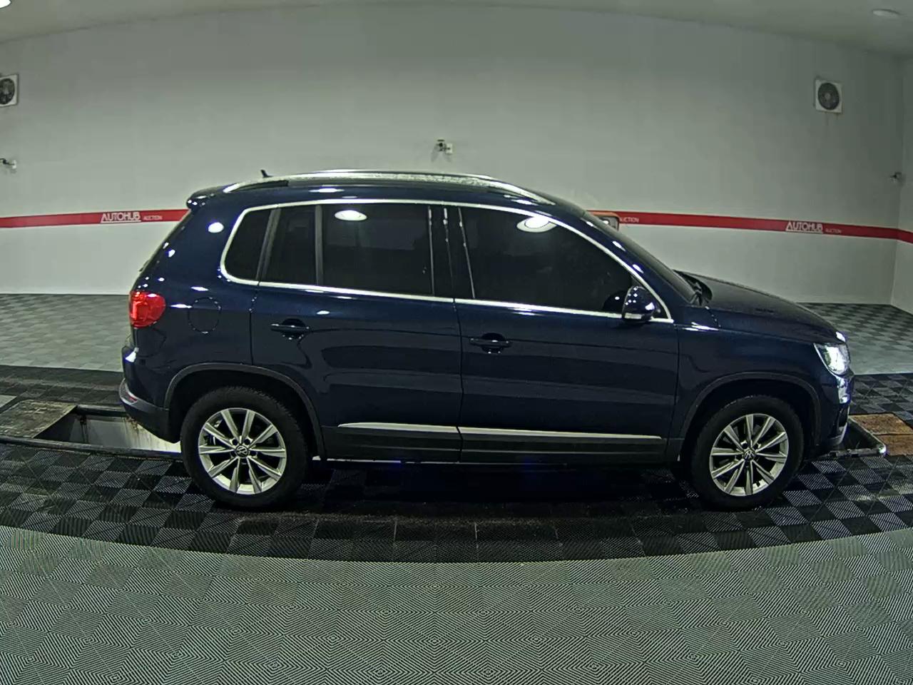 2015 - volkswagen tiguan