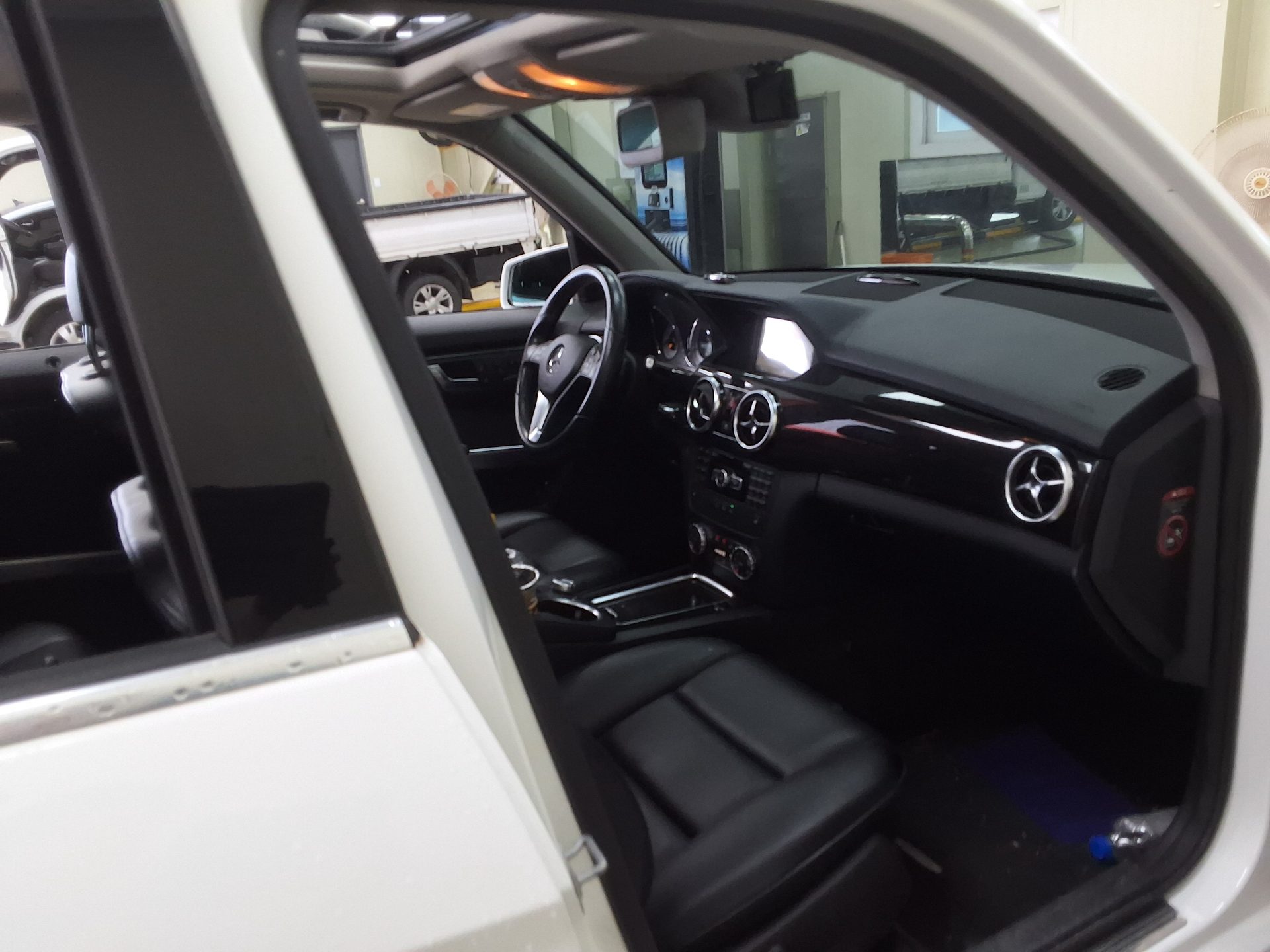 2014 - mercedes-benz glk220