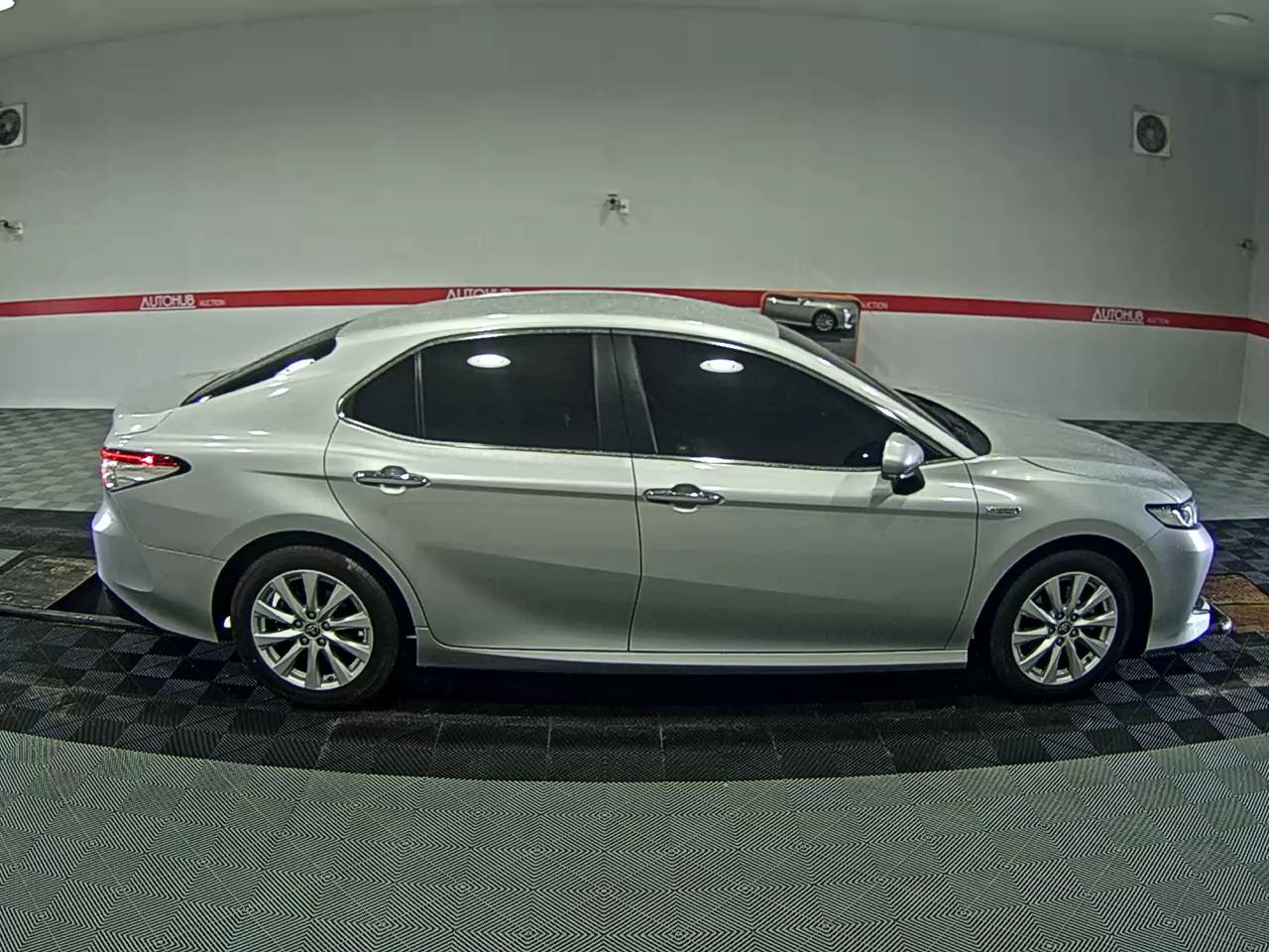 2021 - toyota camry